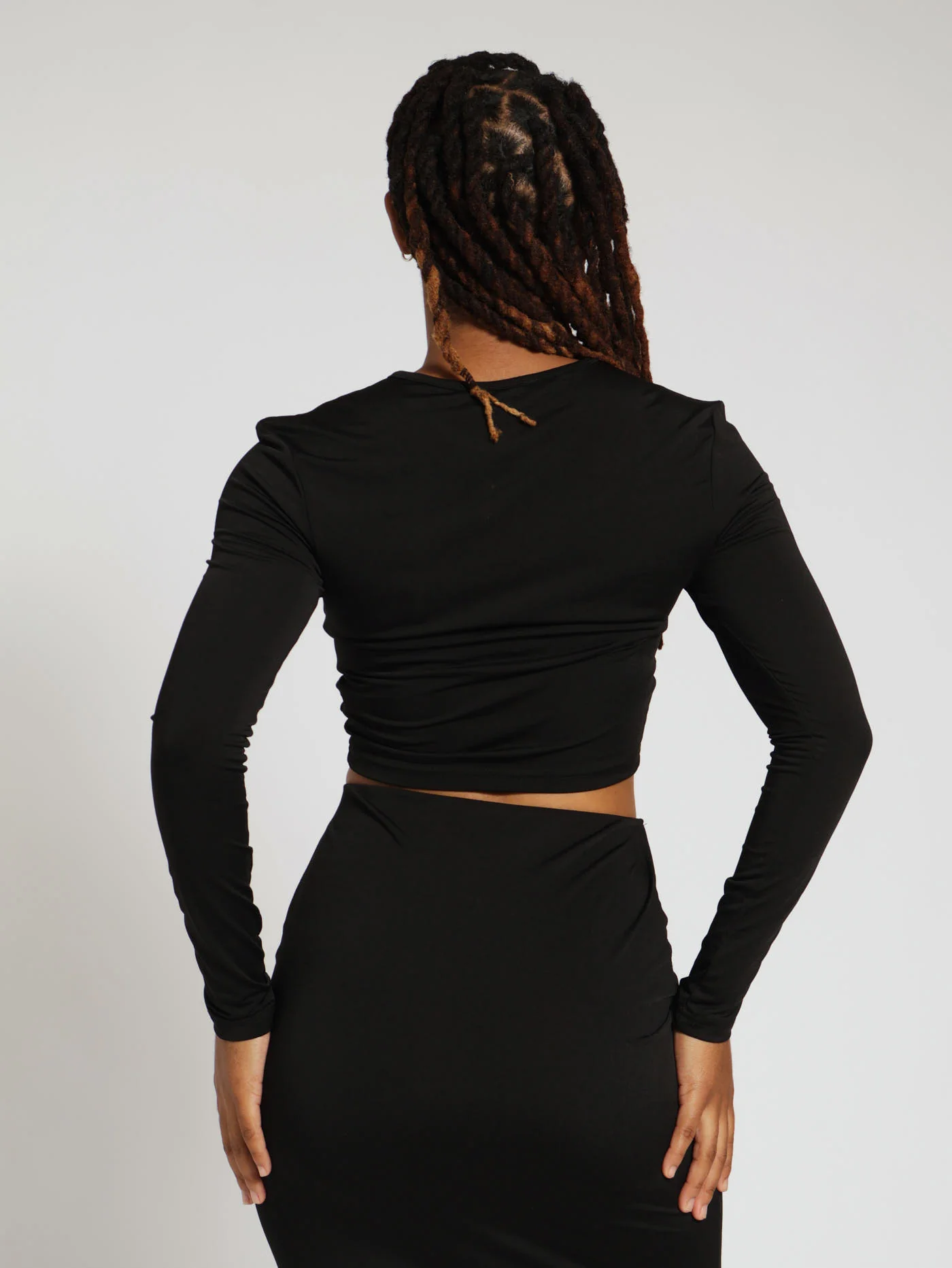 Long Sleeve Fitted Slinky Top - Black - Image 3