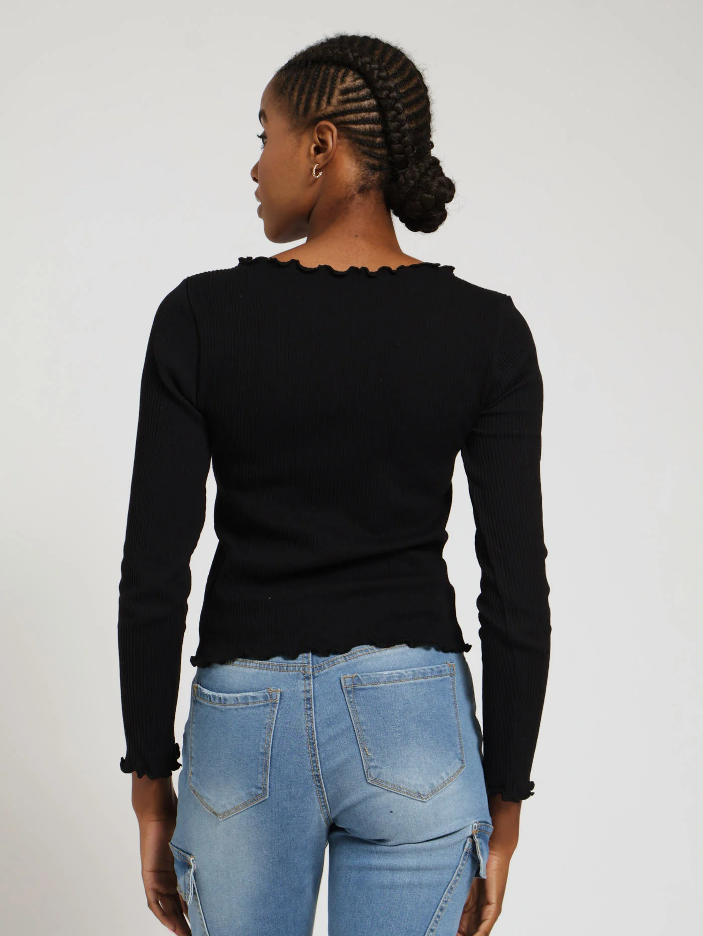 Long Sleeve Lettuce Edge Seamless Top - Black - Image 4