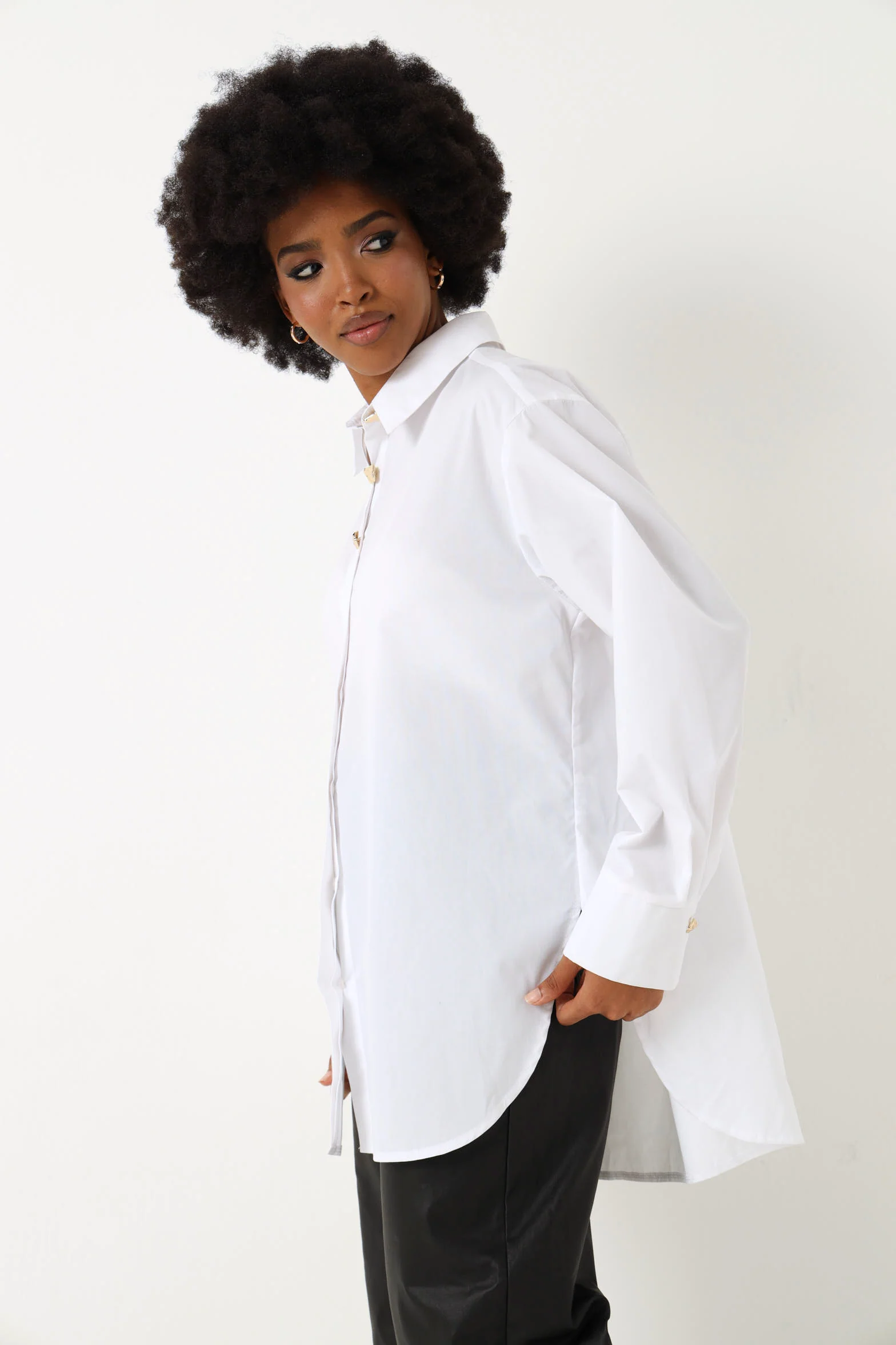 Long Sleeve Oversized Poplin Shirt With Gold Trims - White - Image 5