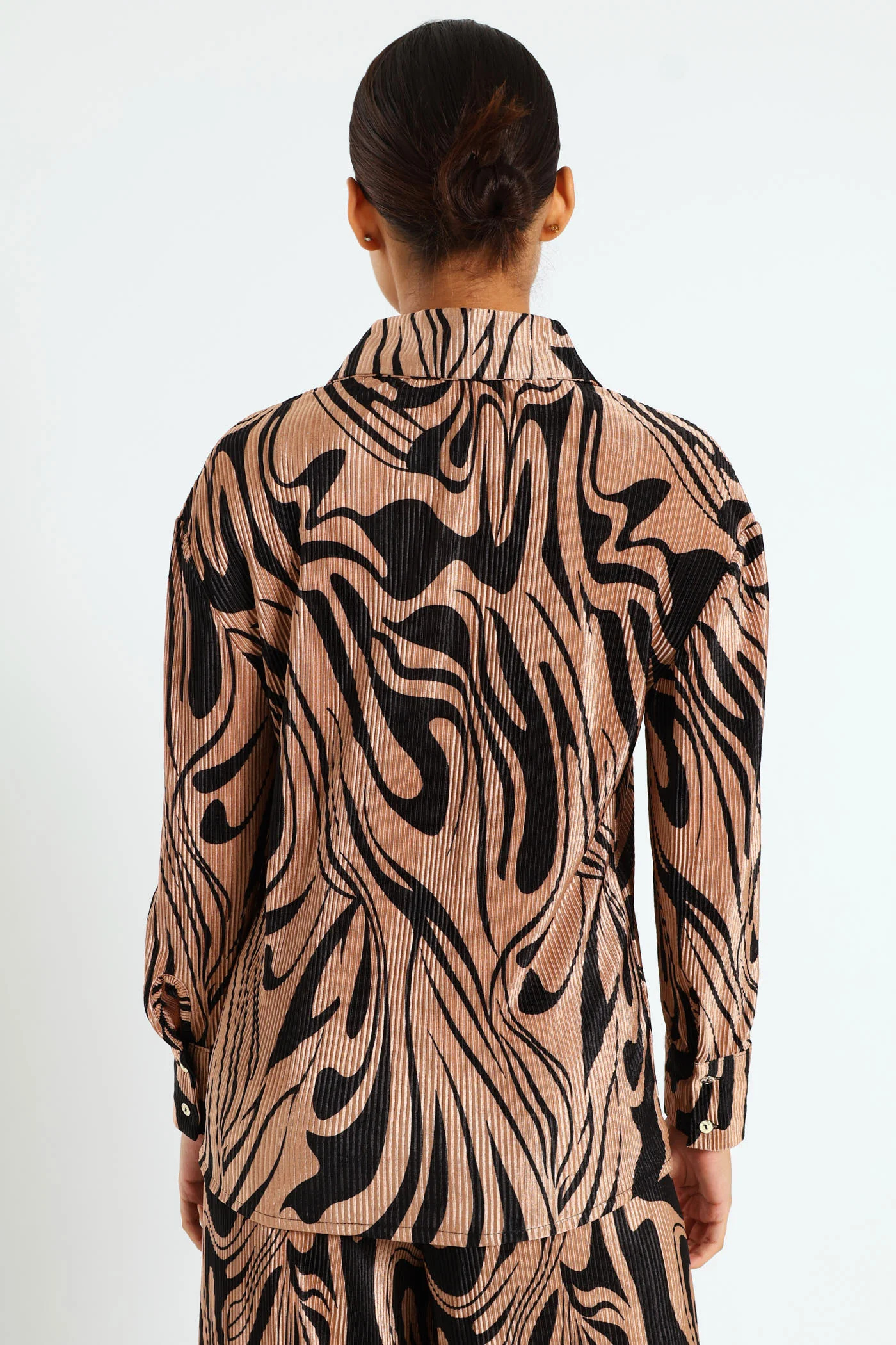 Long Sleeve Printed Bodre Button Shirt - Black/Tan - Image 5