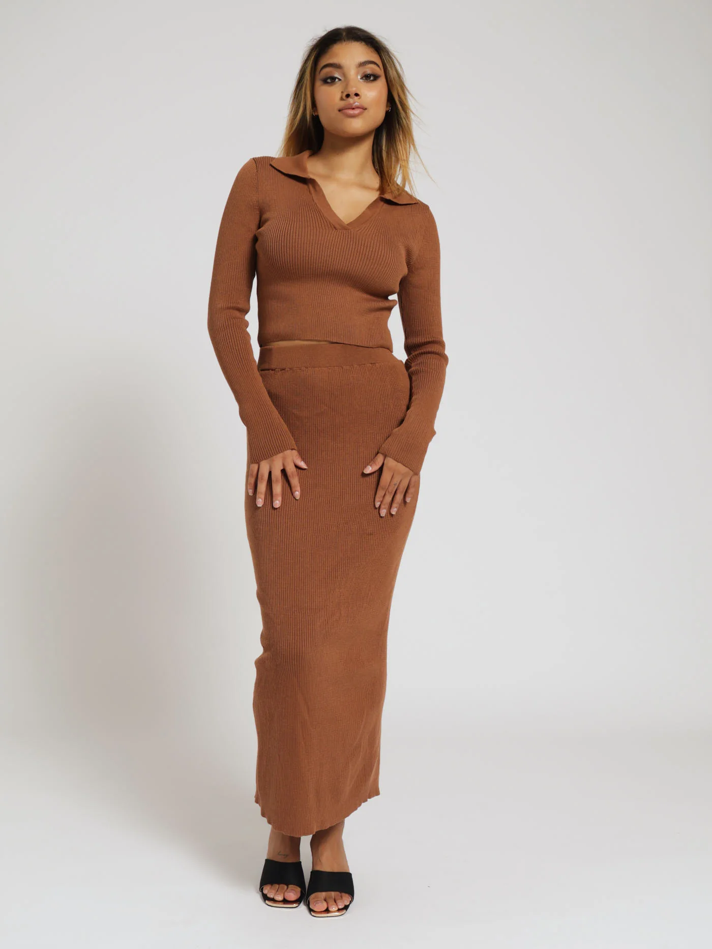 Long Sleeve Ribbed Collared V-Neck Pullover - Tan - Image 5