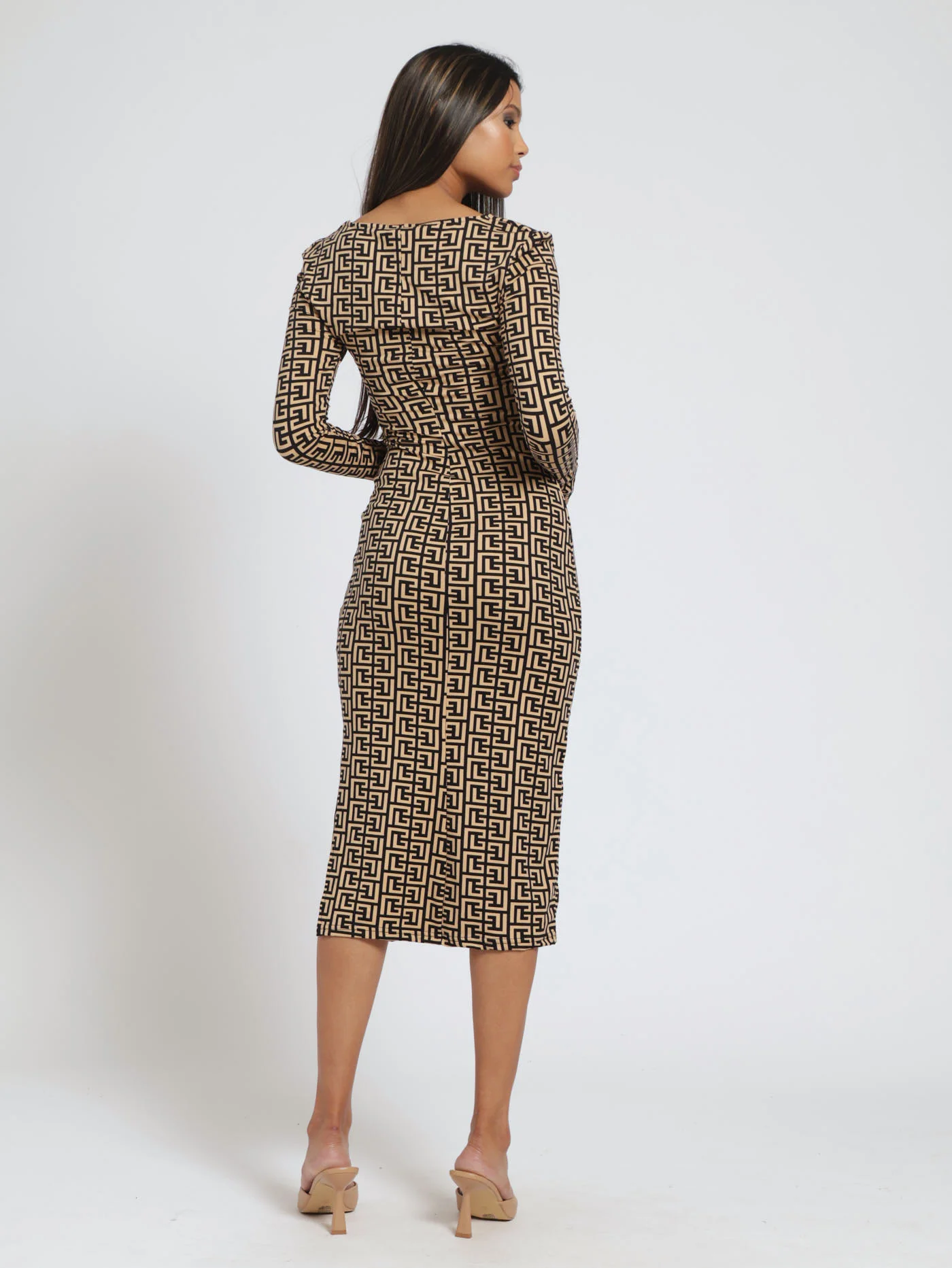 Long Sleeve Square Neck Figure Hugging Midi Dress - Image 3