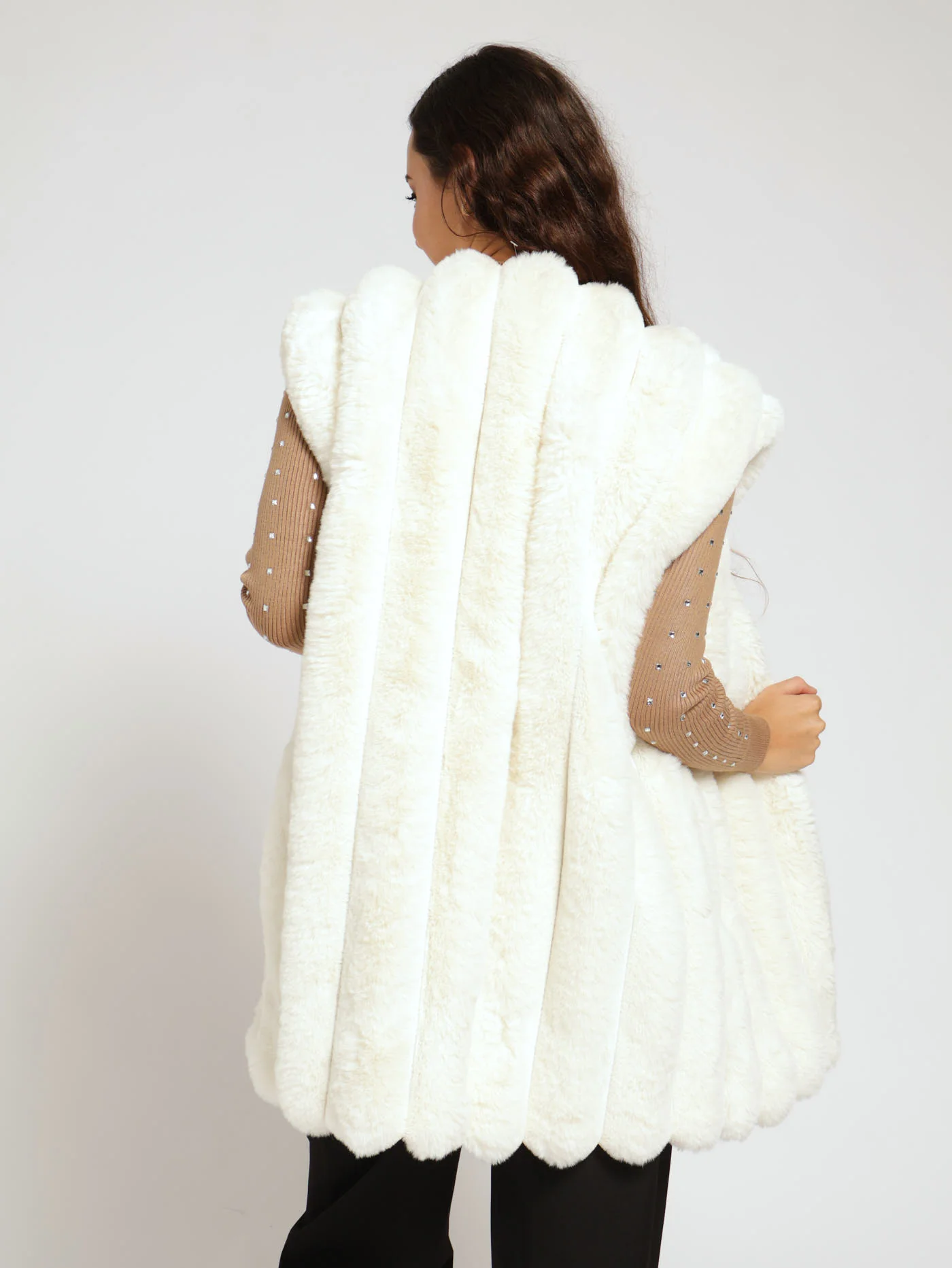 Luxe Faux Fur Gilet Jacket - Cream - Image 4