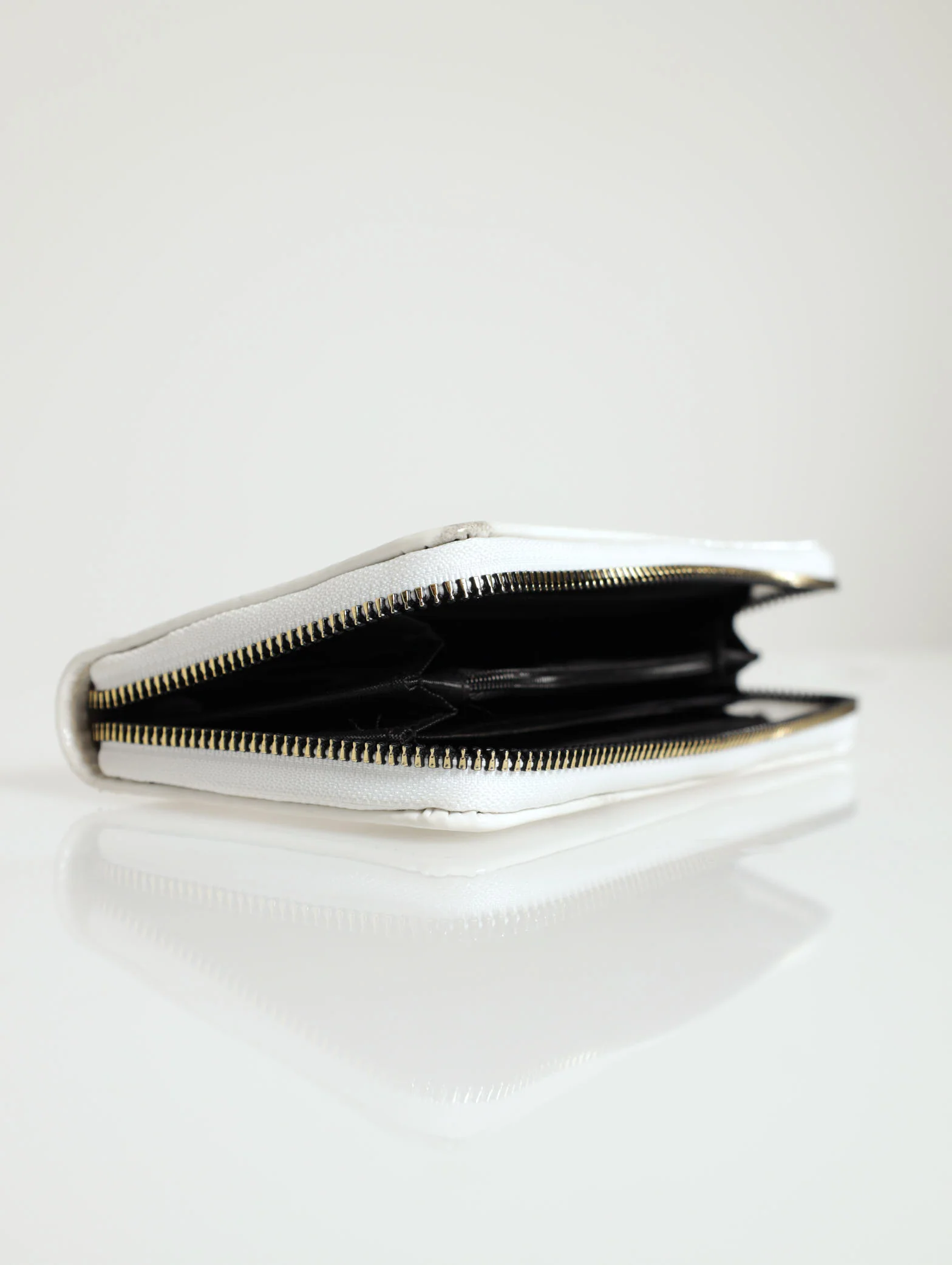 Marble Zip Wallet - Image 2