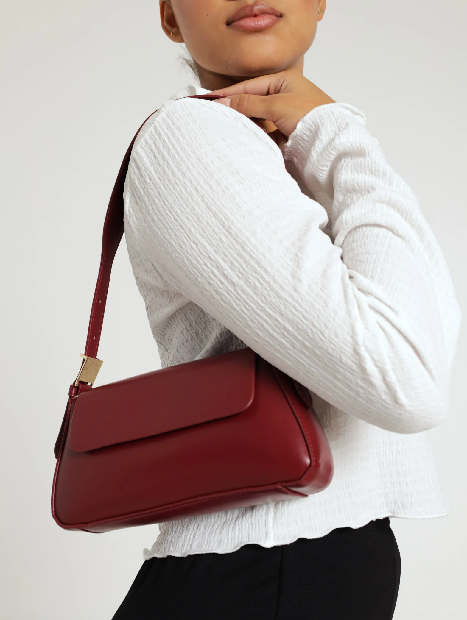 Matt Flap Shoulder Bag - Image 2