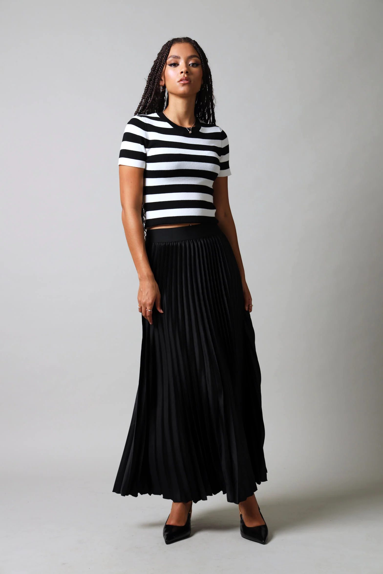 Maxi Elasticated Pleated Skirt - Black - Image 7