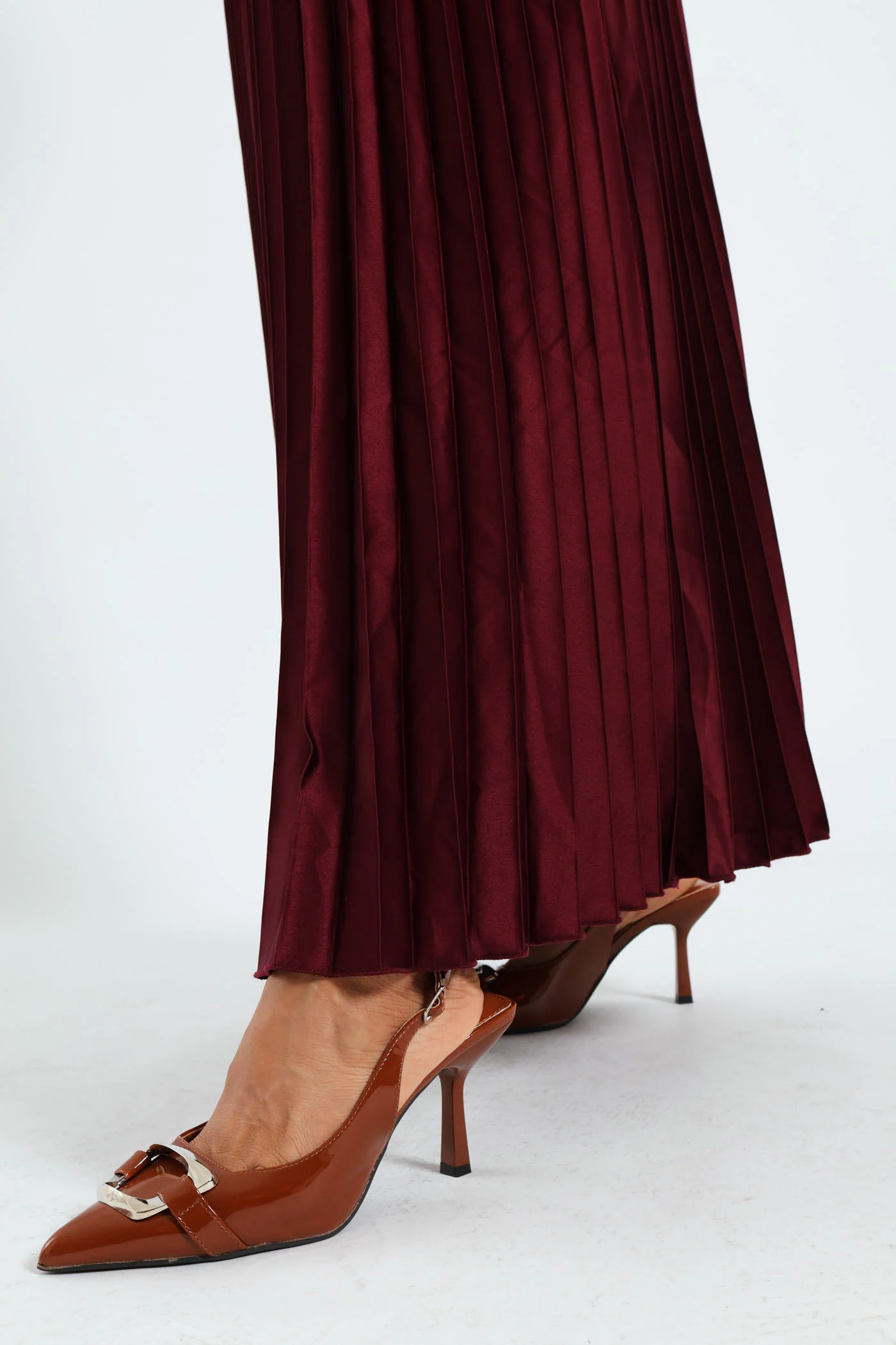 Maxi Elasticated Pleated Skirt - Burgundy - Image 5