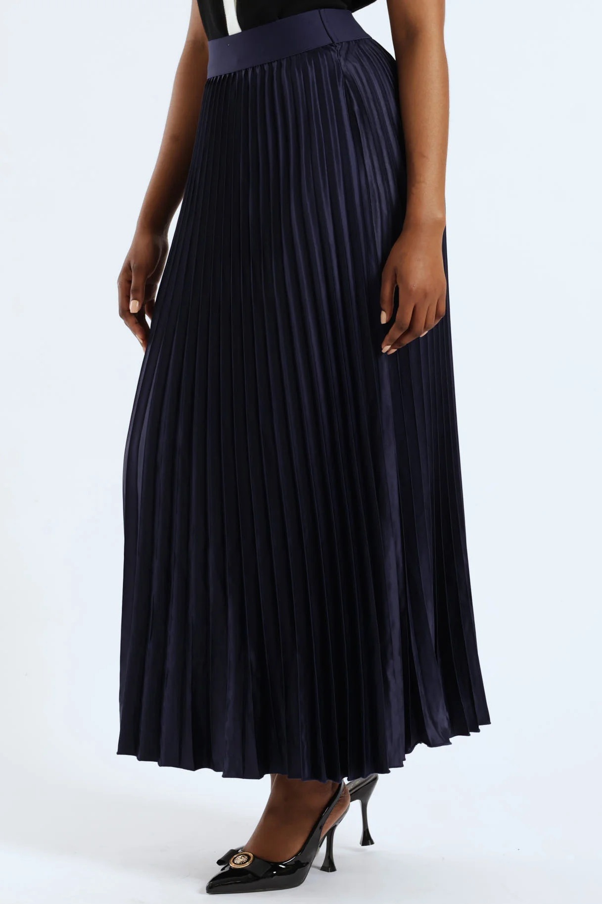Maxi Elasticated Pleated Skirt - Navy - Image 4
