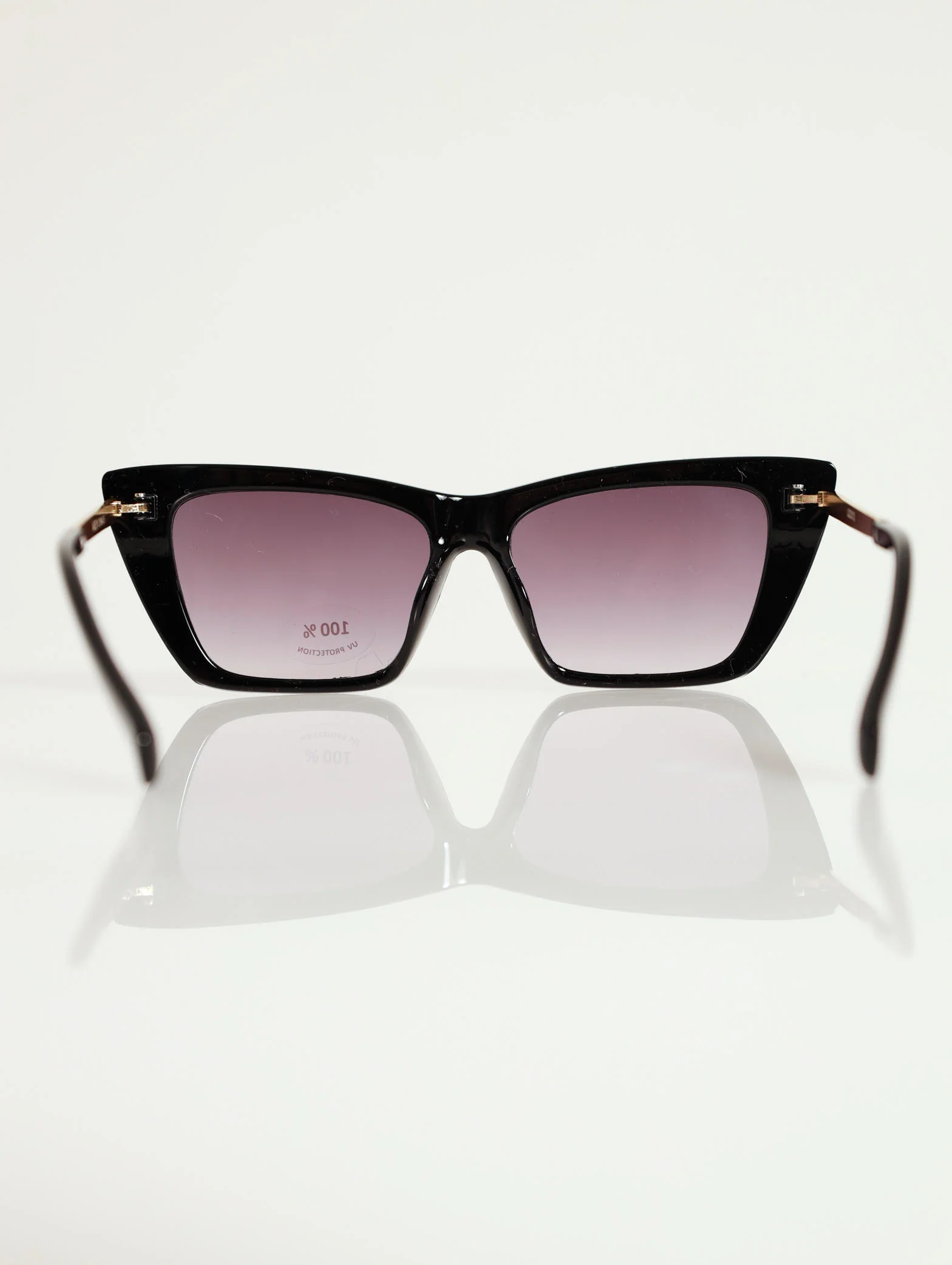 Metal Arm Cat Eye Sunglasses - Image 4