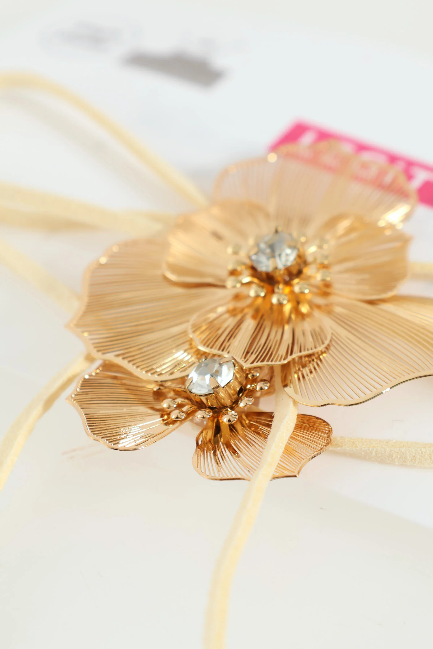 Metal Flower Neck Wrap - Gold - Image 2