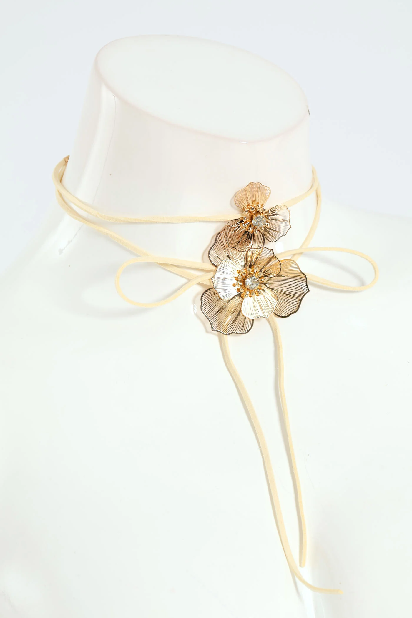 Metal Flower Neck Wrap - Gold - Image 4