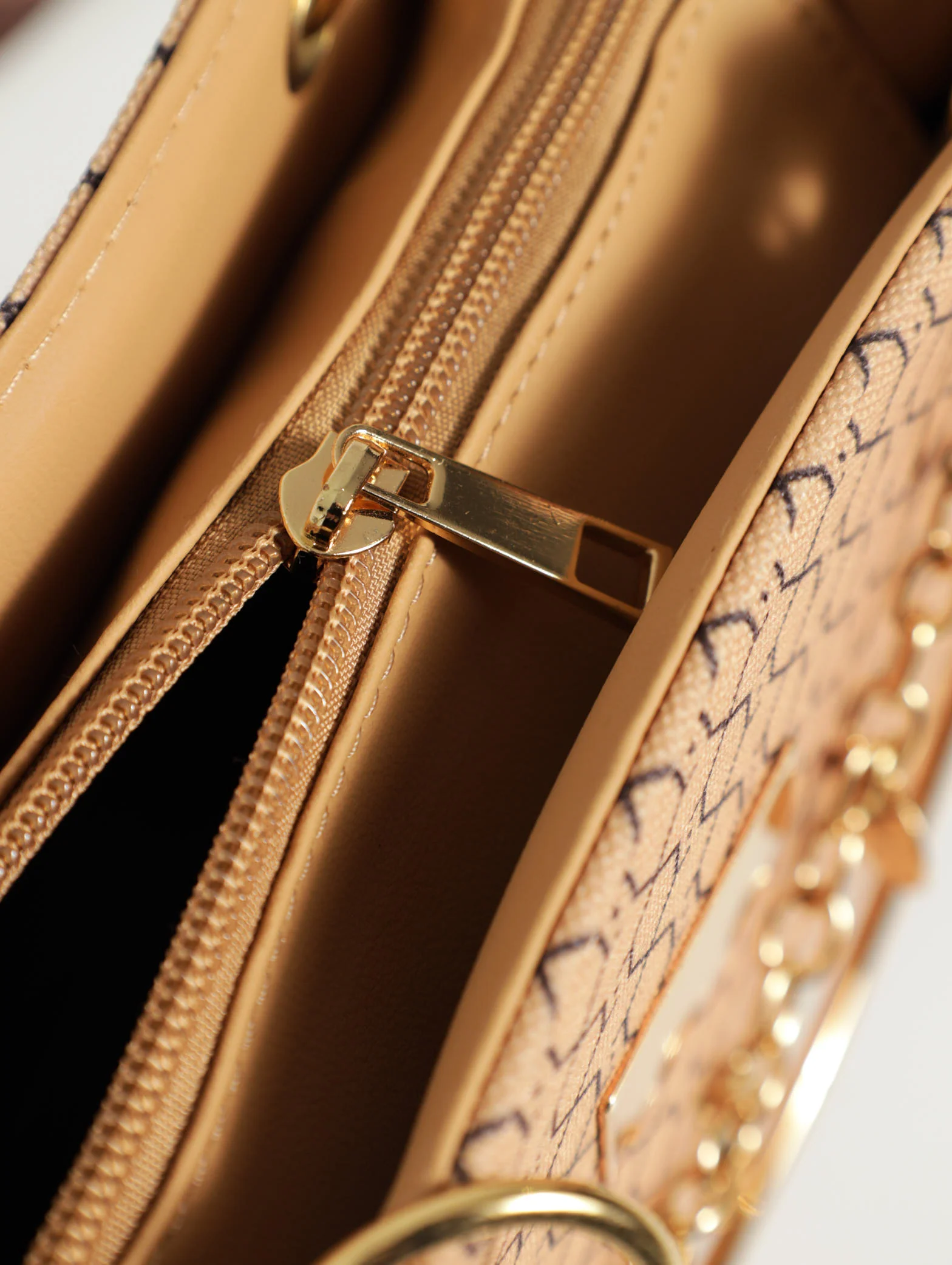 Metal Handle Monogram Tote Bag - Image 5