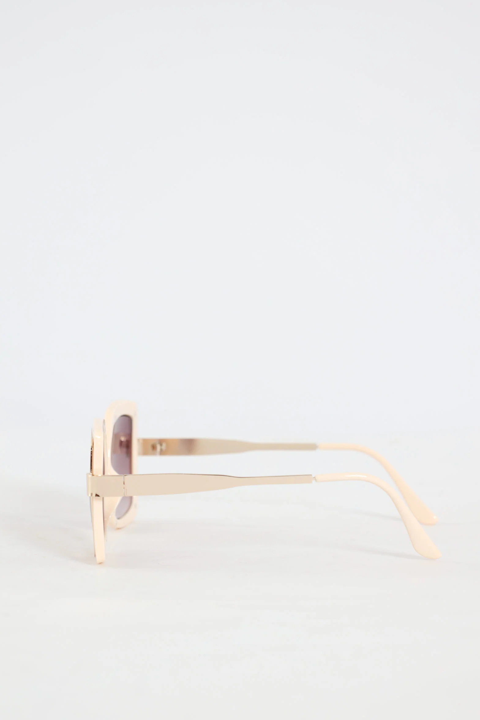 Metal Inlay Glam Sunglasses - Cream - Image 3
