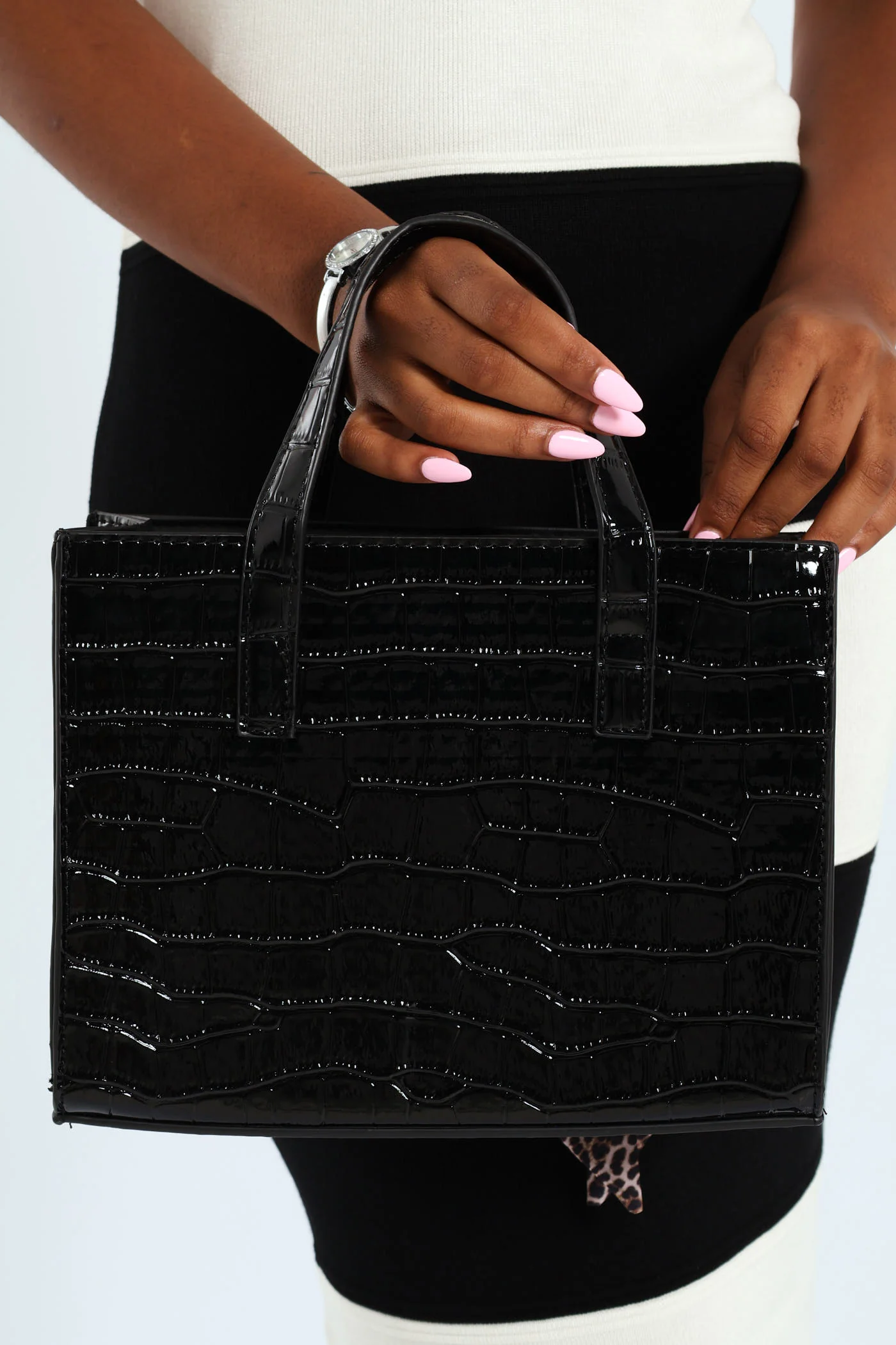 Metal Trim Bow Charm Detail Tote Bag - Blackmail - Image 4