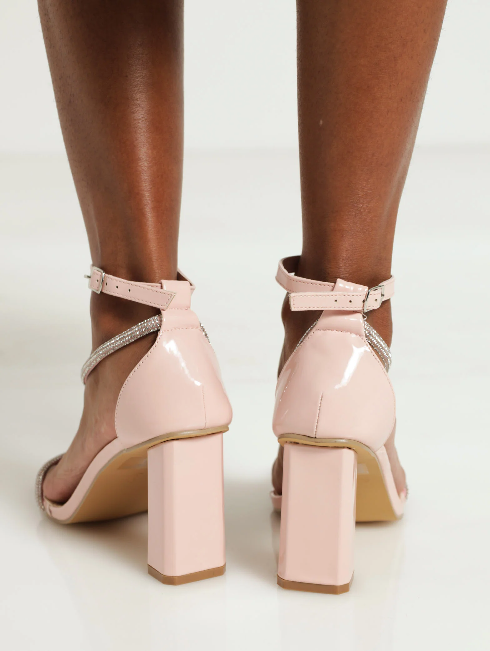 Mid Shaped Heel With Diamnate Straps - Image 2