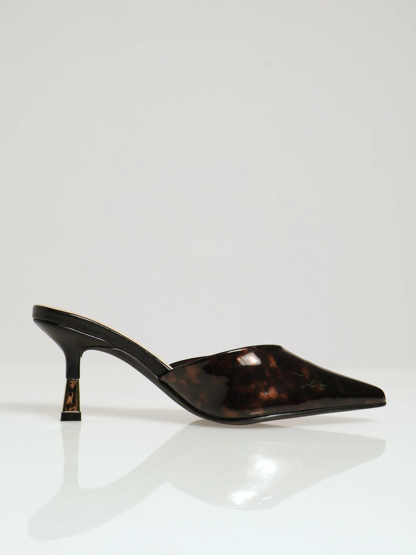 Mid Stiletto Pointy Tortoise Shell Court Heel - Image 2