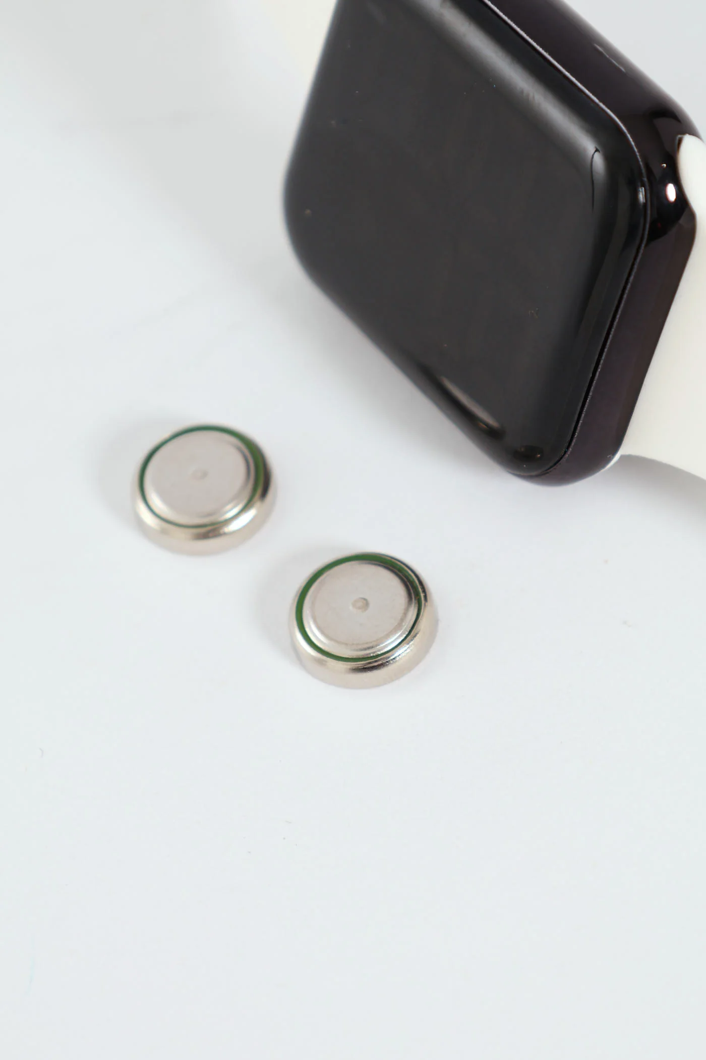 Minimal Smart Watch - White - Image 5