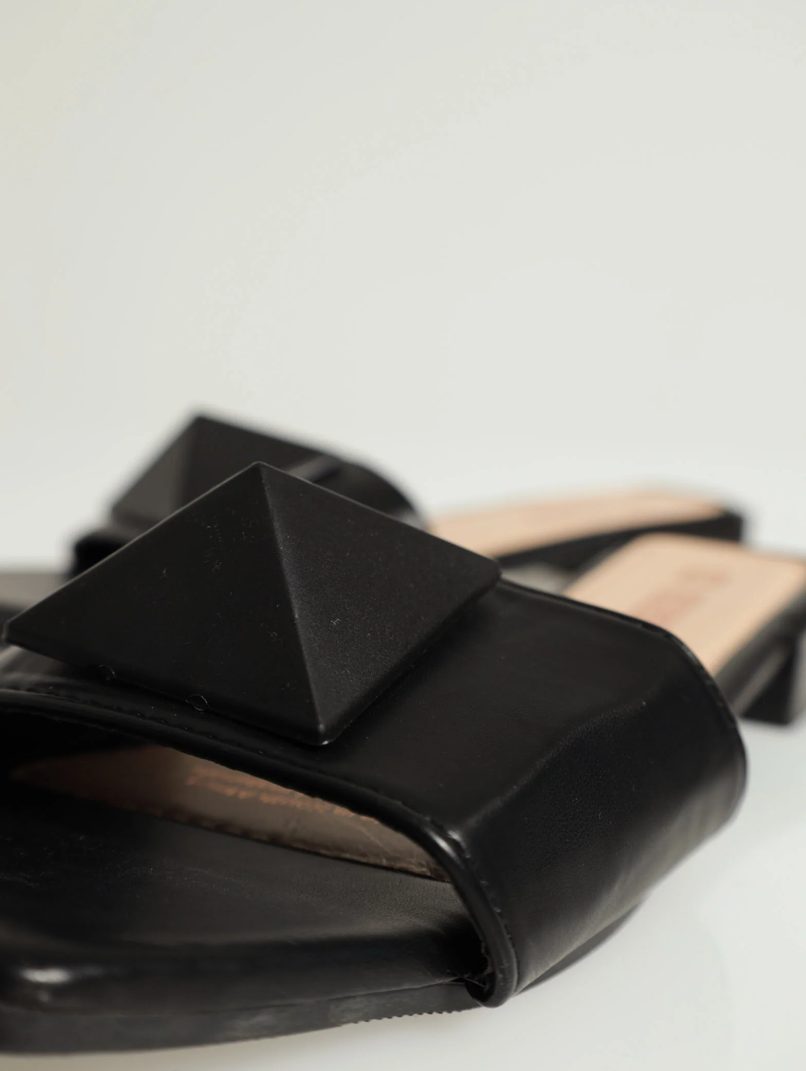 One Strap Push In With Pyramid Stud Sandals - Image 4