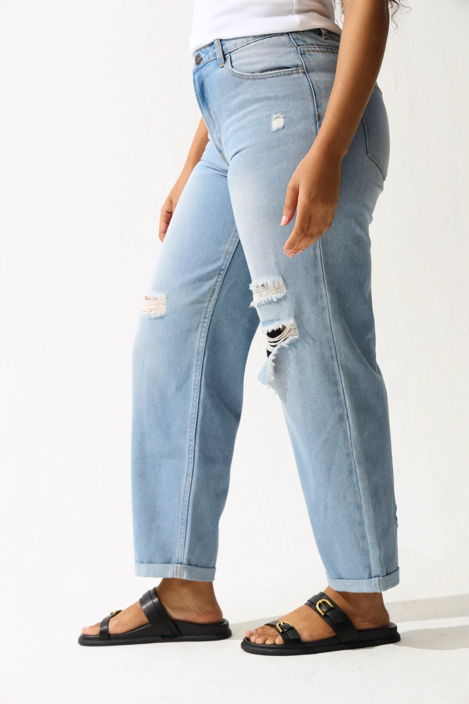 Open Knee Boyfriend Jean - Light Wash - Image 2