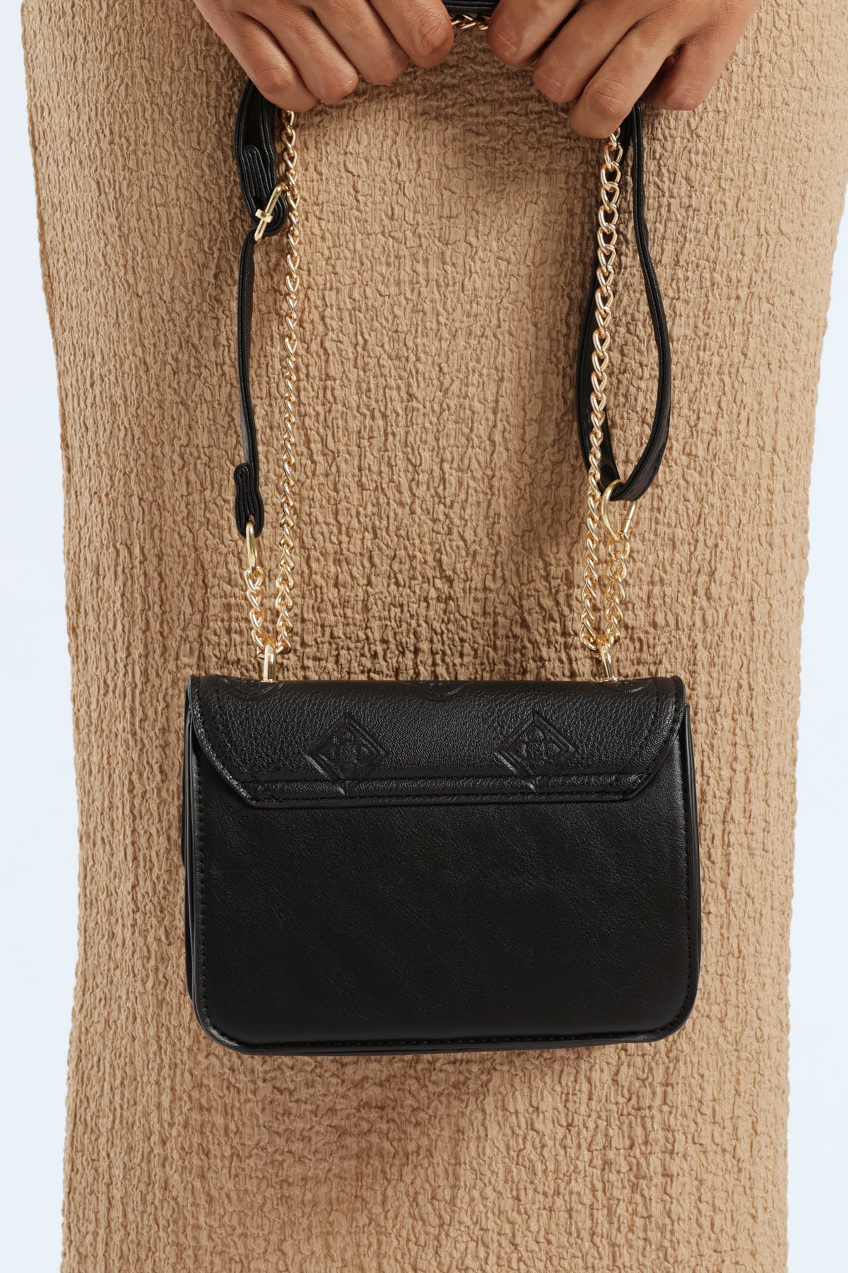 Ornate Clasp Embossed Satchel Bag - Black - Image 2
