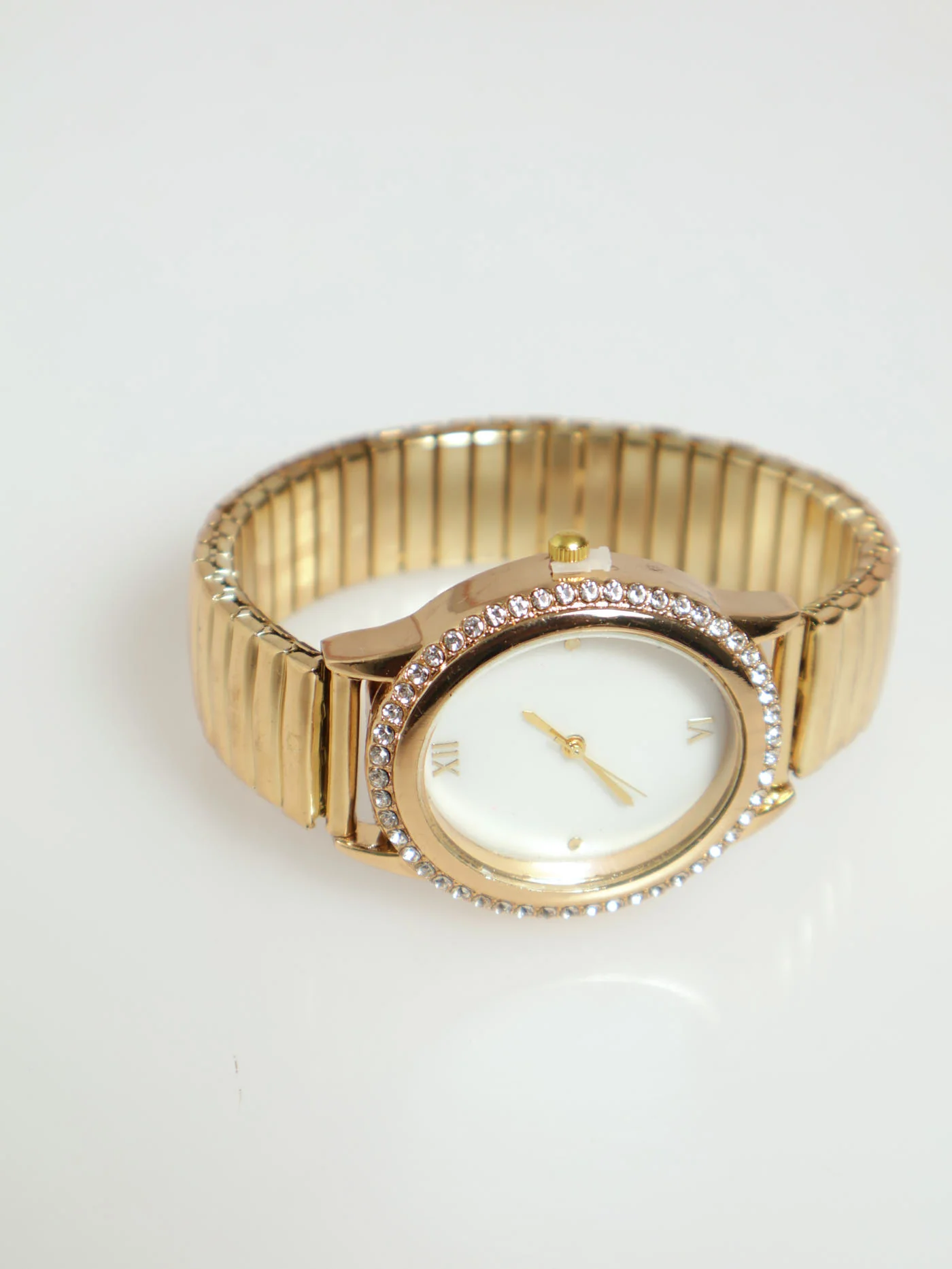 Oval Face Stretch Strap Watch - Gold