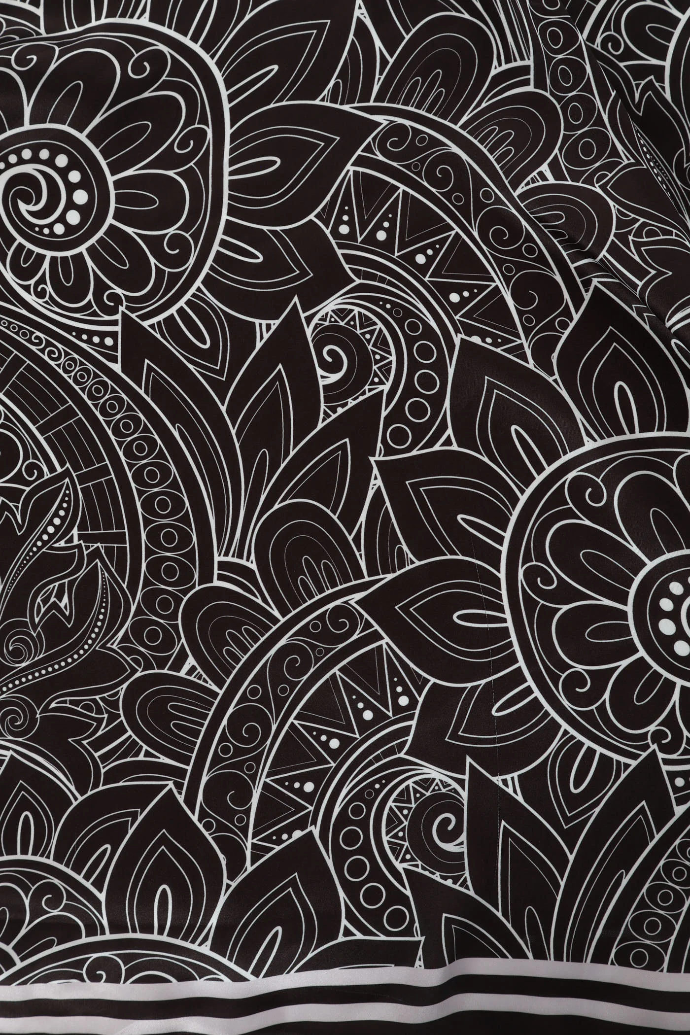 Paisley Printsatin Scarf - Black - Image 4