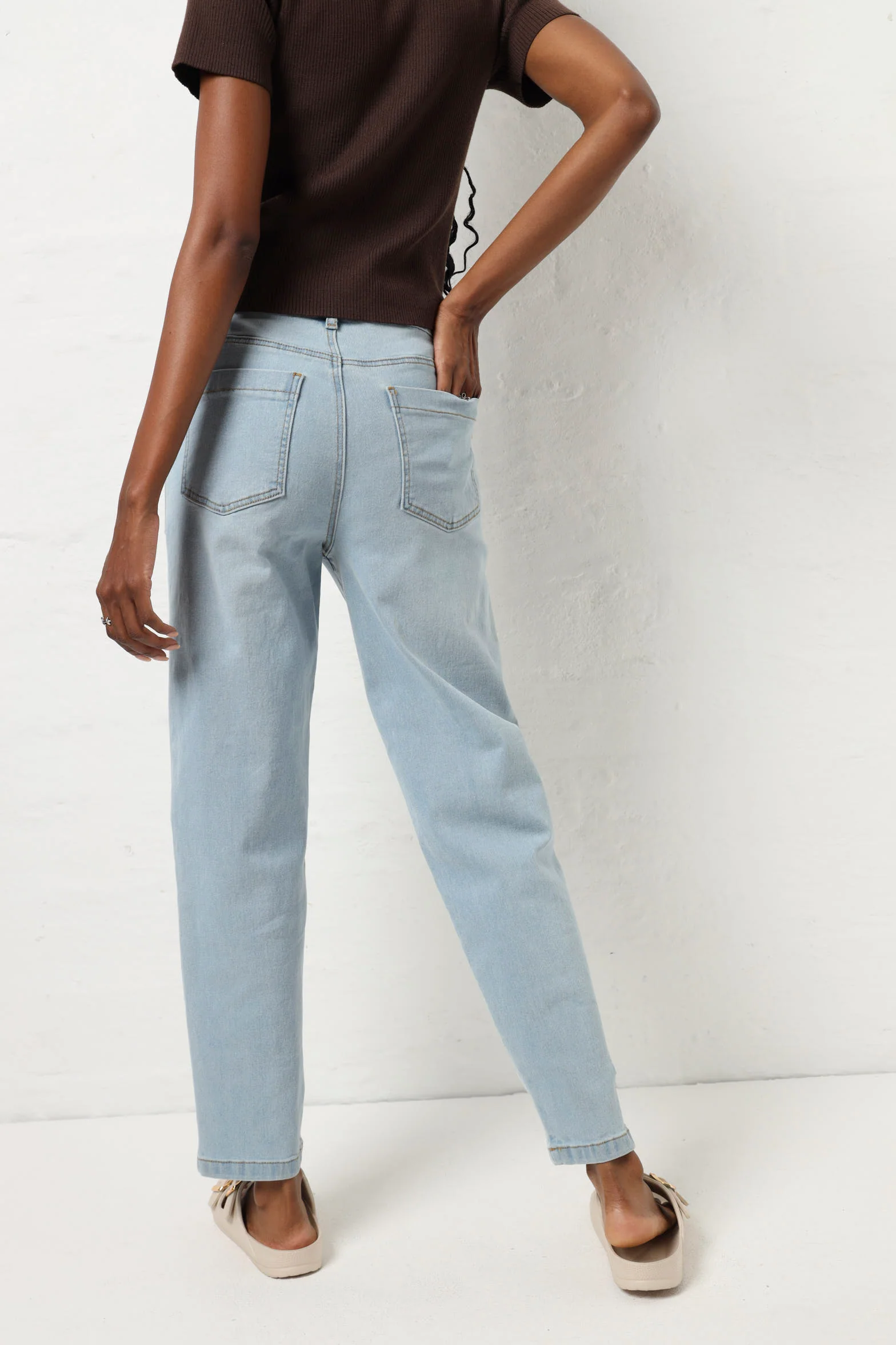 Panelled Slim Leg Jean - Light Wash - Image 4