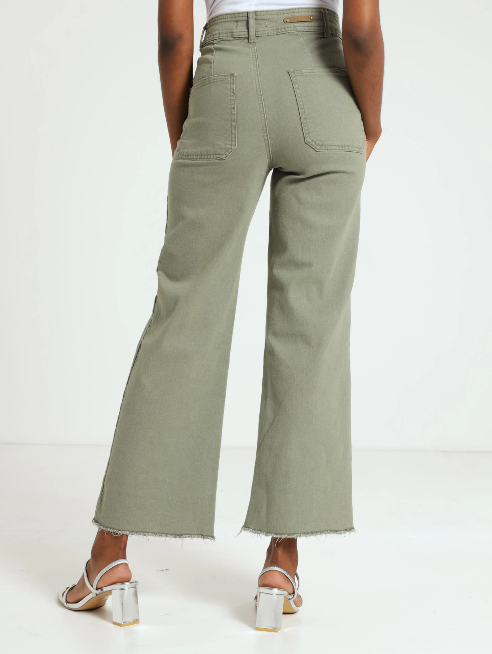 Patch Pocket Button Fly Wideleg Jean - Image 3