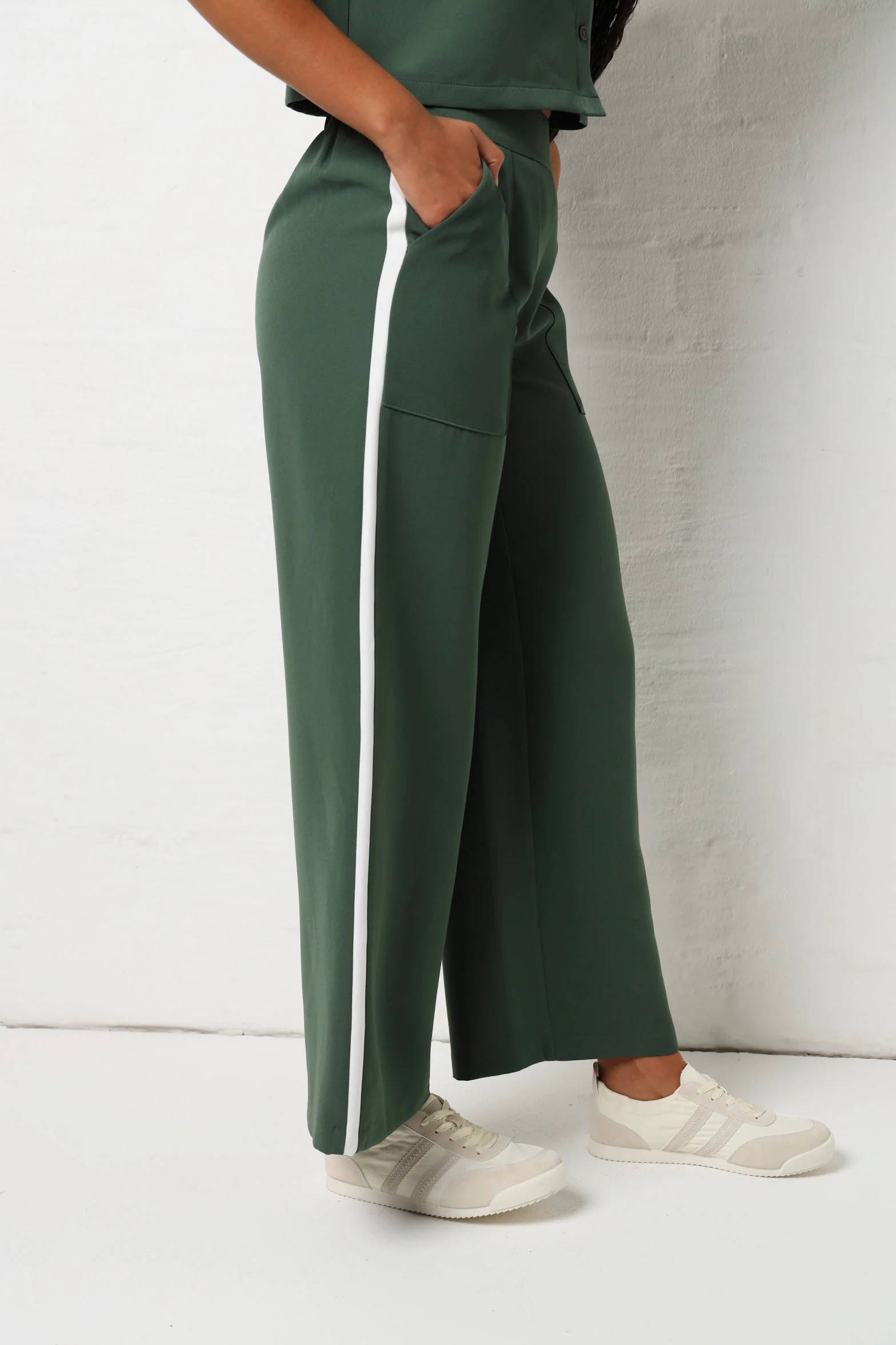 Patch Pocket Side Stripe Wide Leg Pants - Fatigue - Image 4