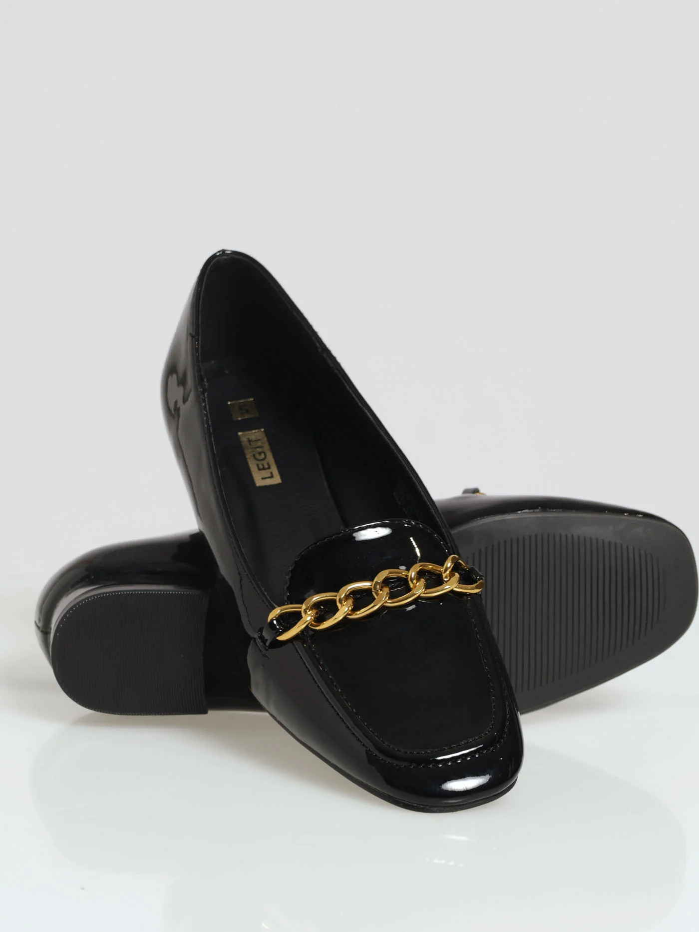 Patent Loafer On Heel With Link Trim - Black