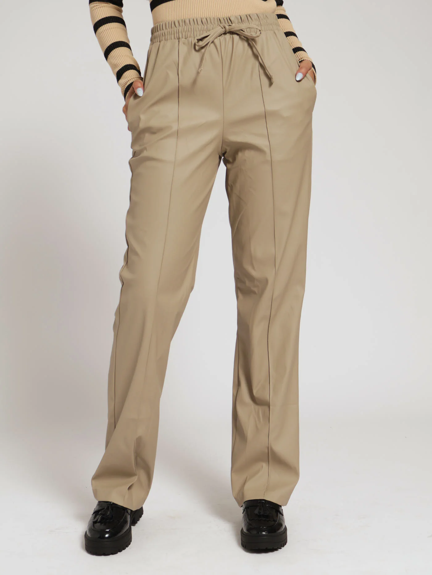 Pin Tuck Pu Elasticated Pants - Stone