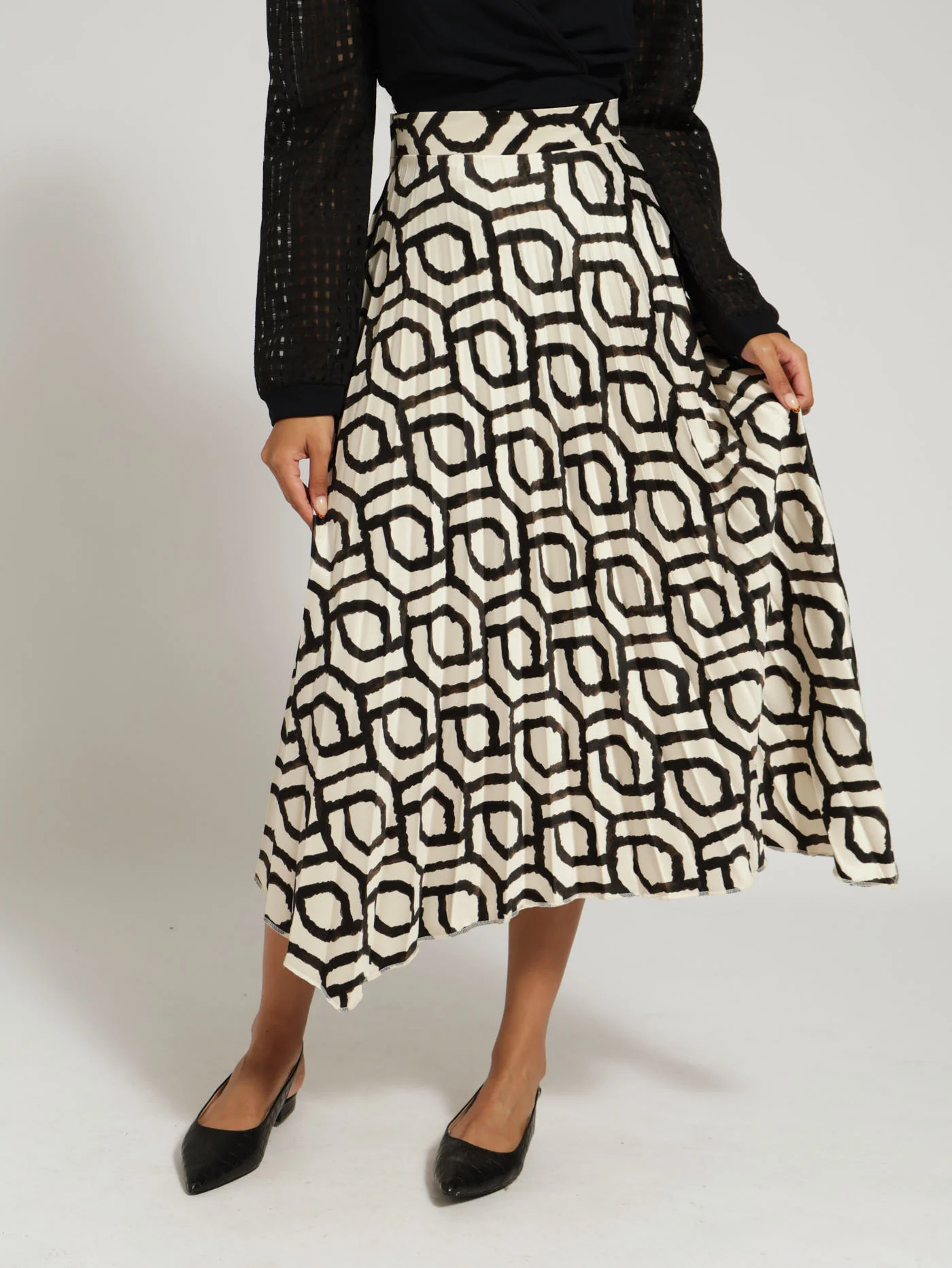 Pleated Hanky Hem Skirt