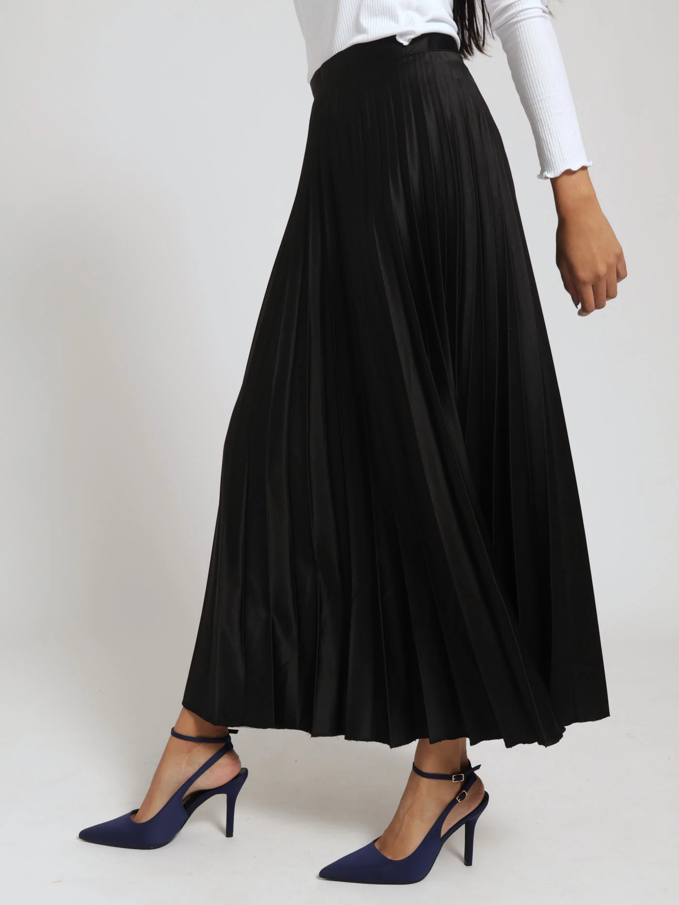 Pleated Skirt - Black - Image 2