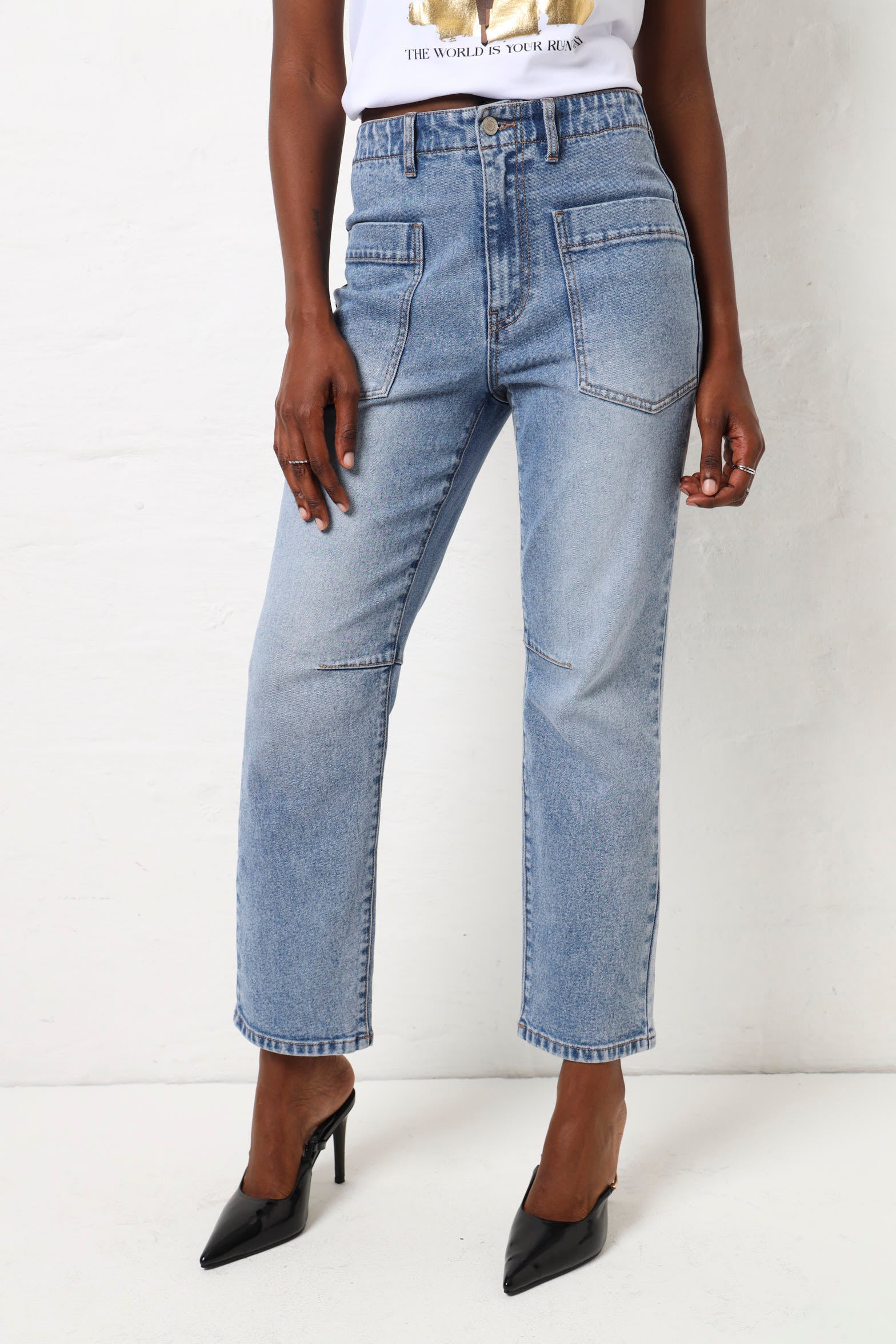 Pocket Front Straight Leg Jean - Stonewash