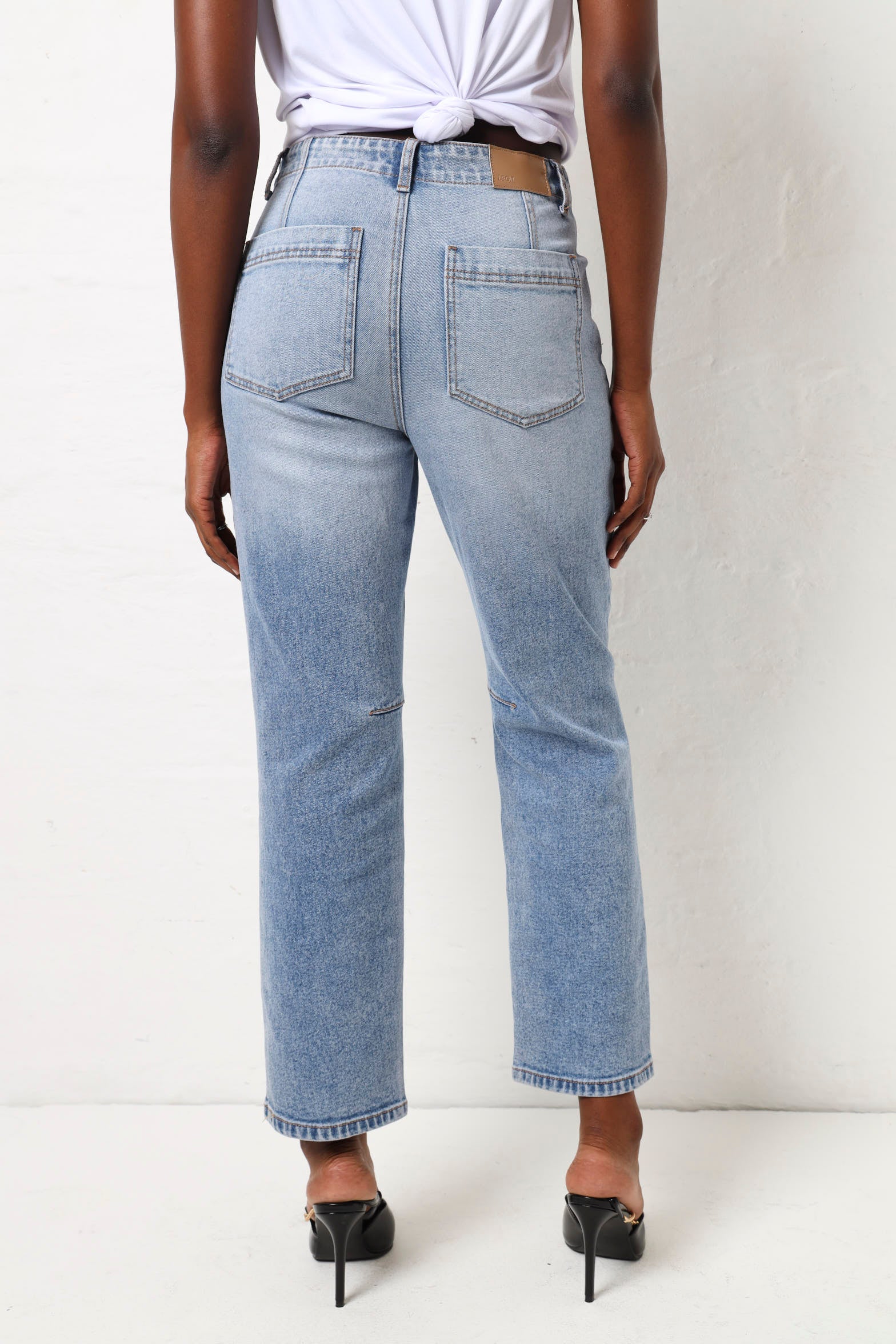 Pocket Front Straight Leg Jean - Stonewash - Image 3