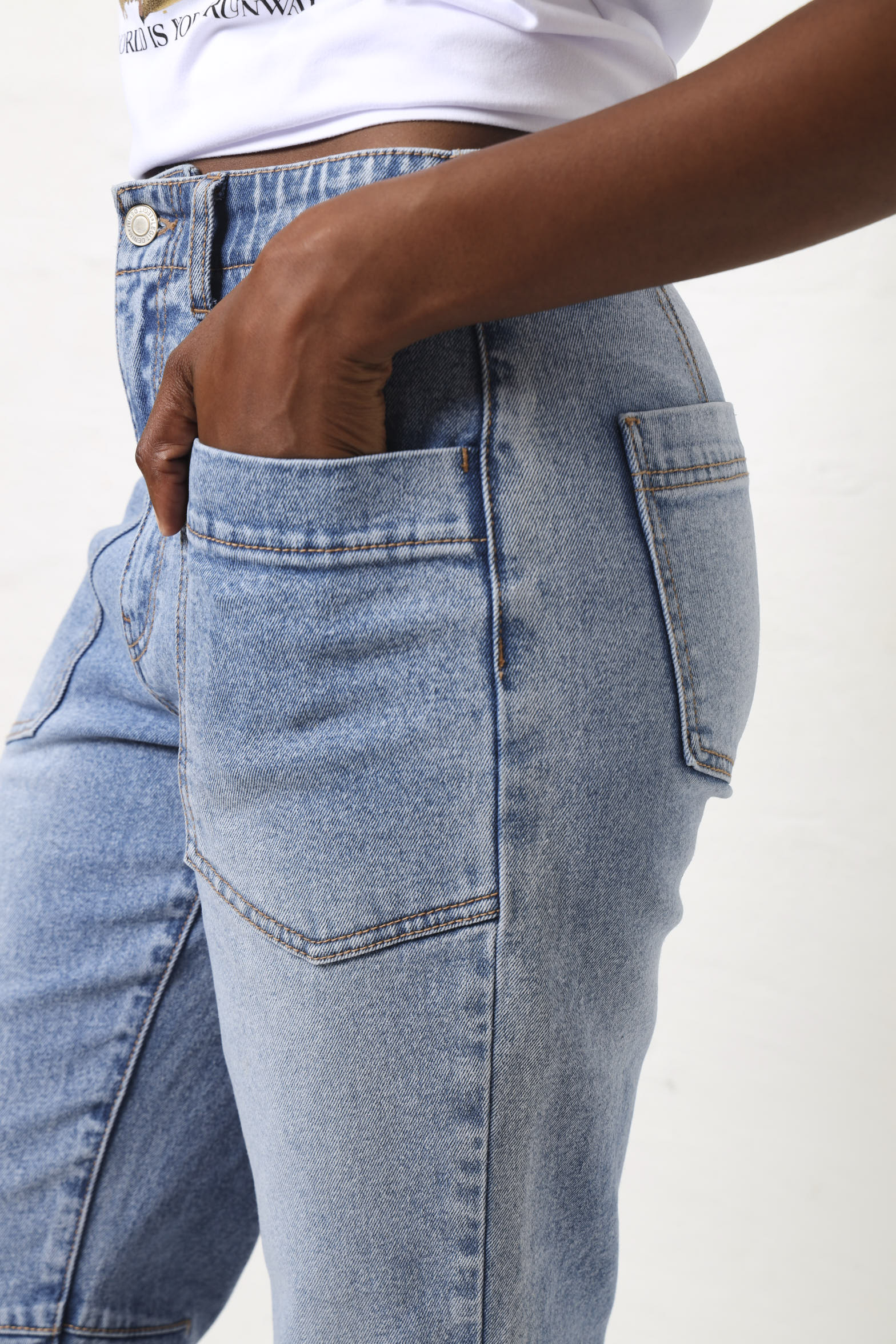 Pocket Front Straight Leg Jean - Stonewash - Image 4