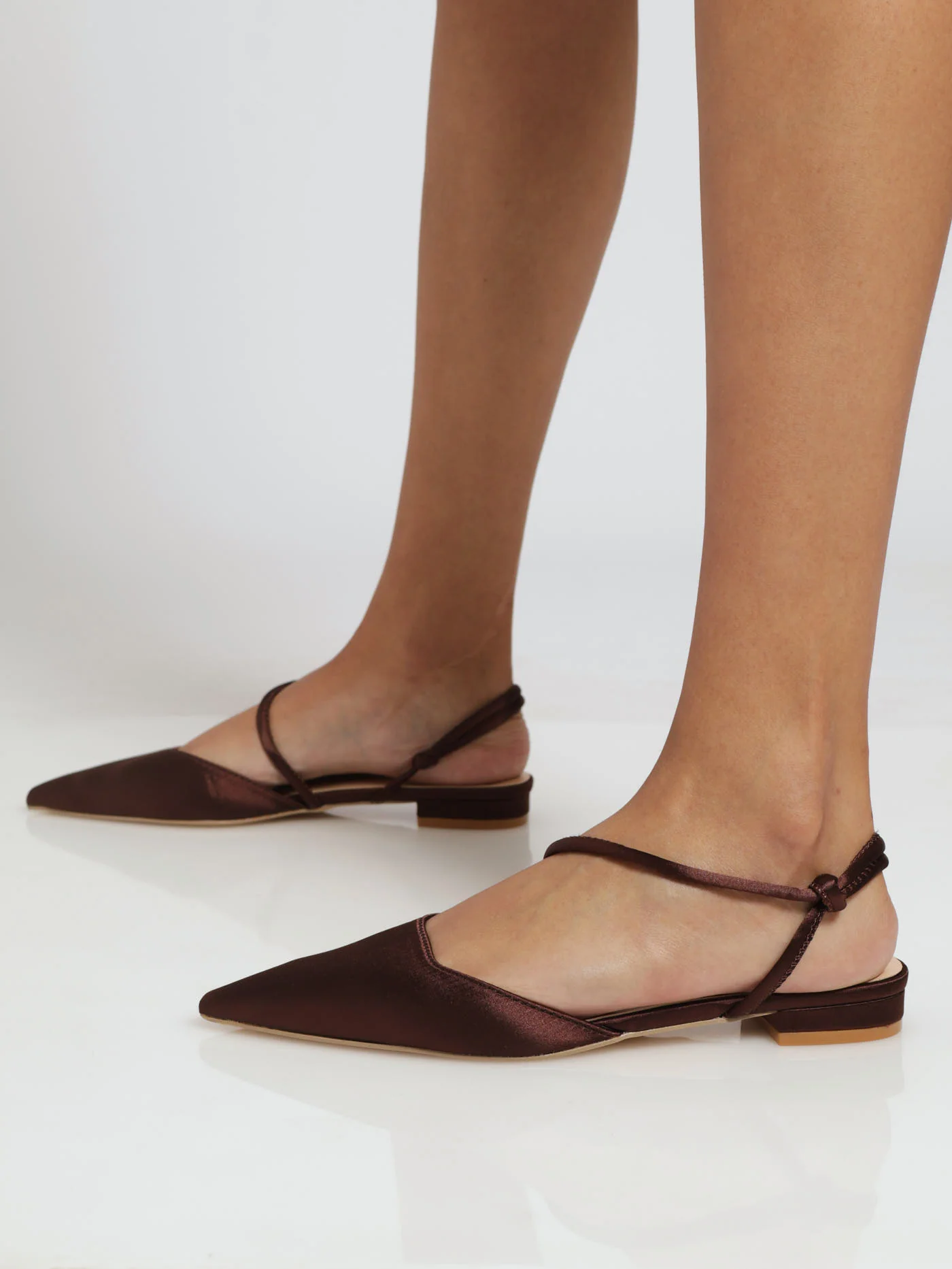 Pointy Pump With Asymmetrical Slingback - Bronze - Image 2