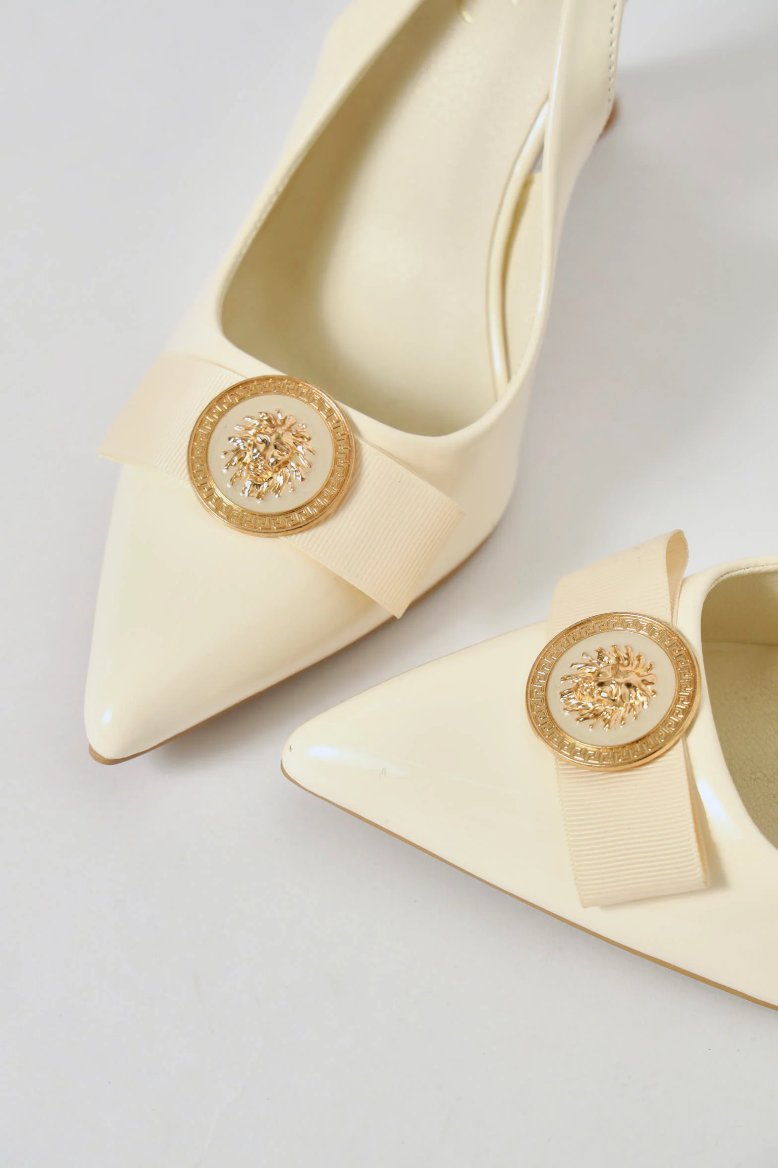 Pointy Slingback Court Heel - Off White - Image 3