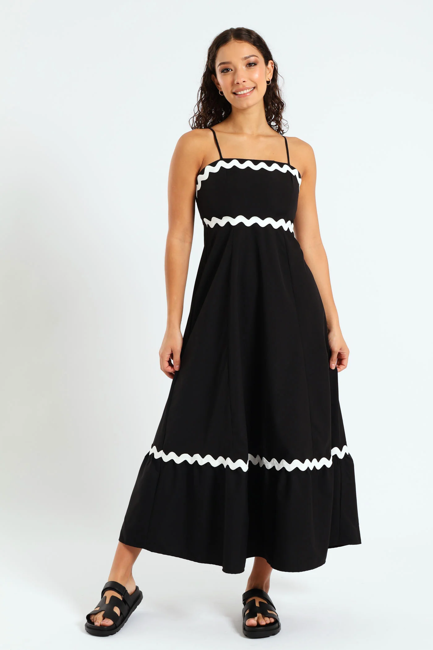 Poplin Maxi Dress With Ric Rac Frill Hem - Black