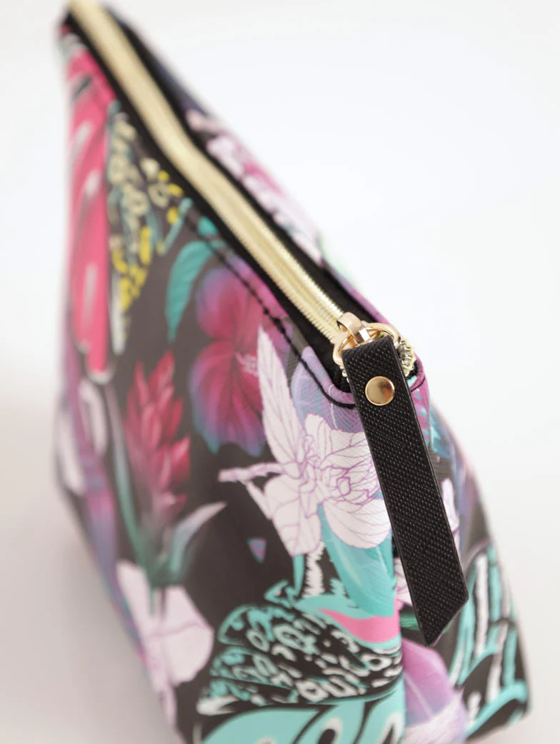 Pretty Fly For A Winged Eyes Cosmetic Bag - Image 3