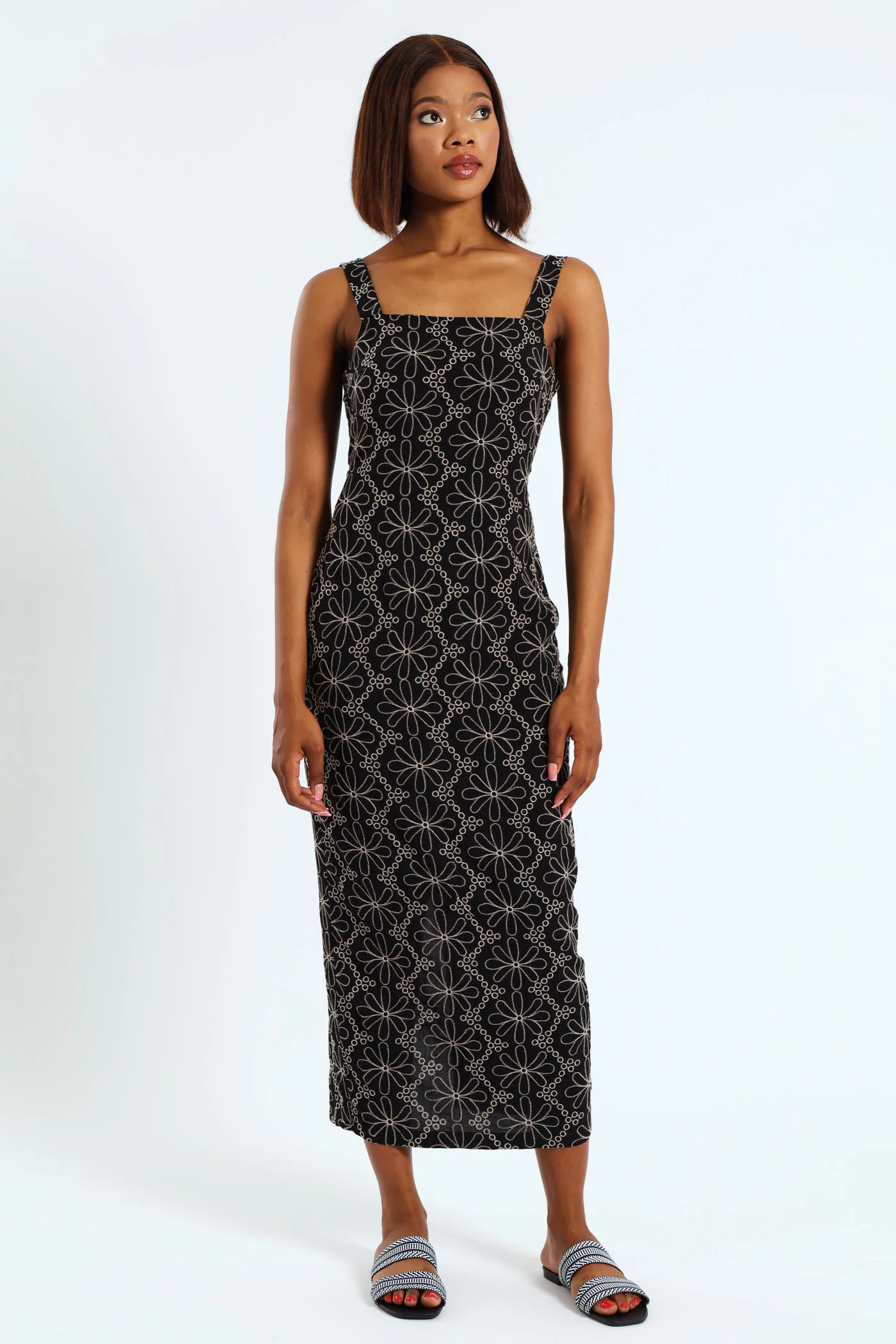 Printed Anglaise Tie Back Maxi Dress - Black/Beige