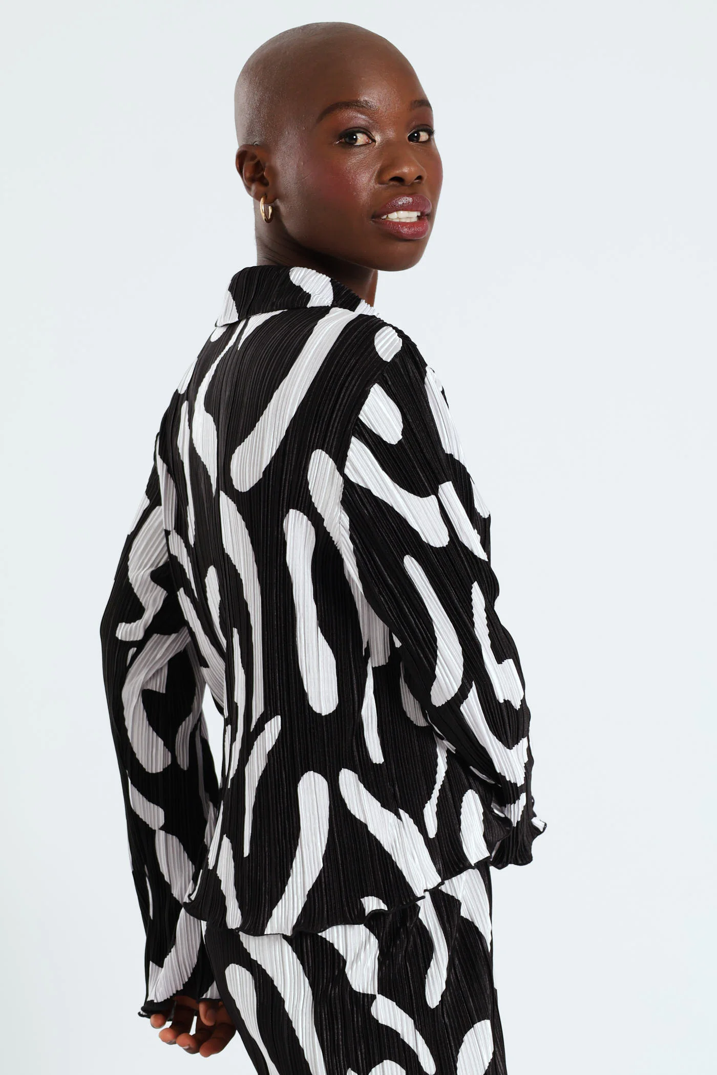 Printed Bodre Shirt - Black/White - Image 3