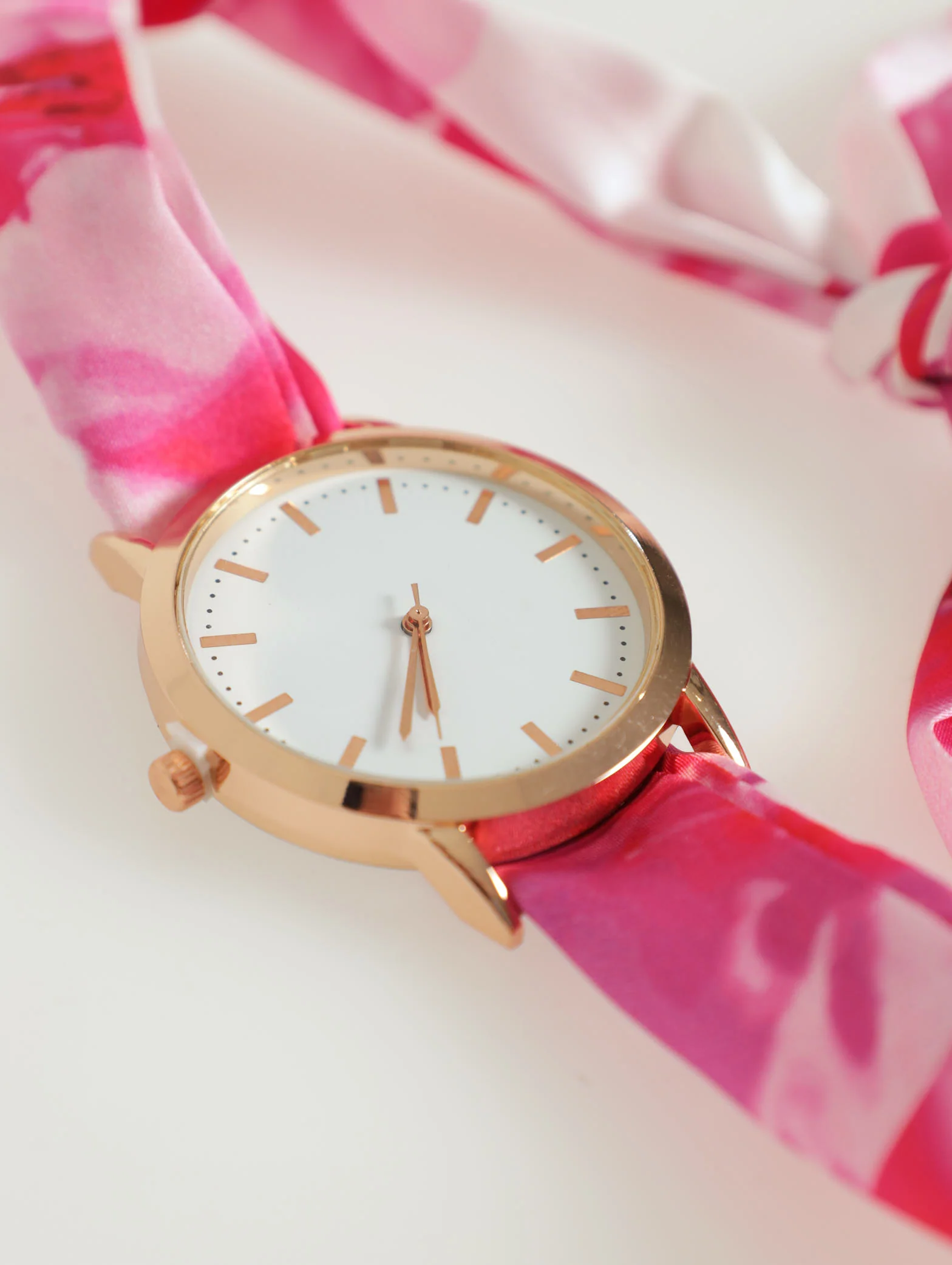 Printed Fabric Strap Watch - Image 2
