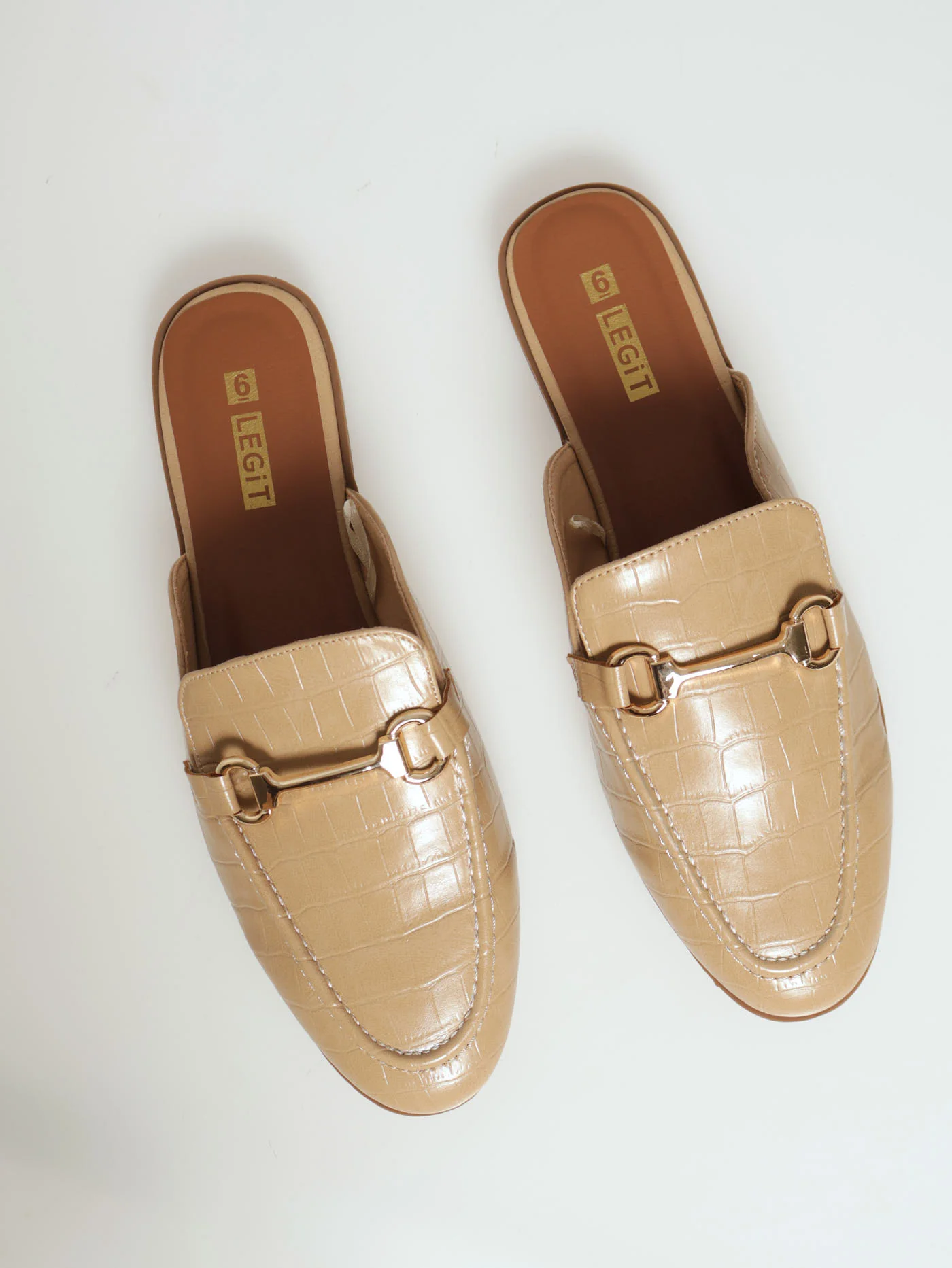 Push In Loafer Croc Embossed With Bar Trim - Caramel
