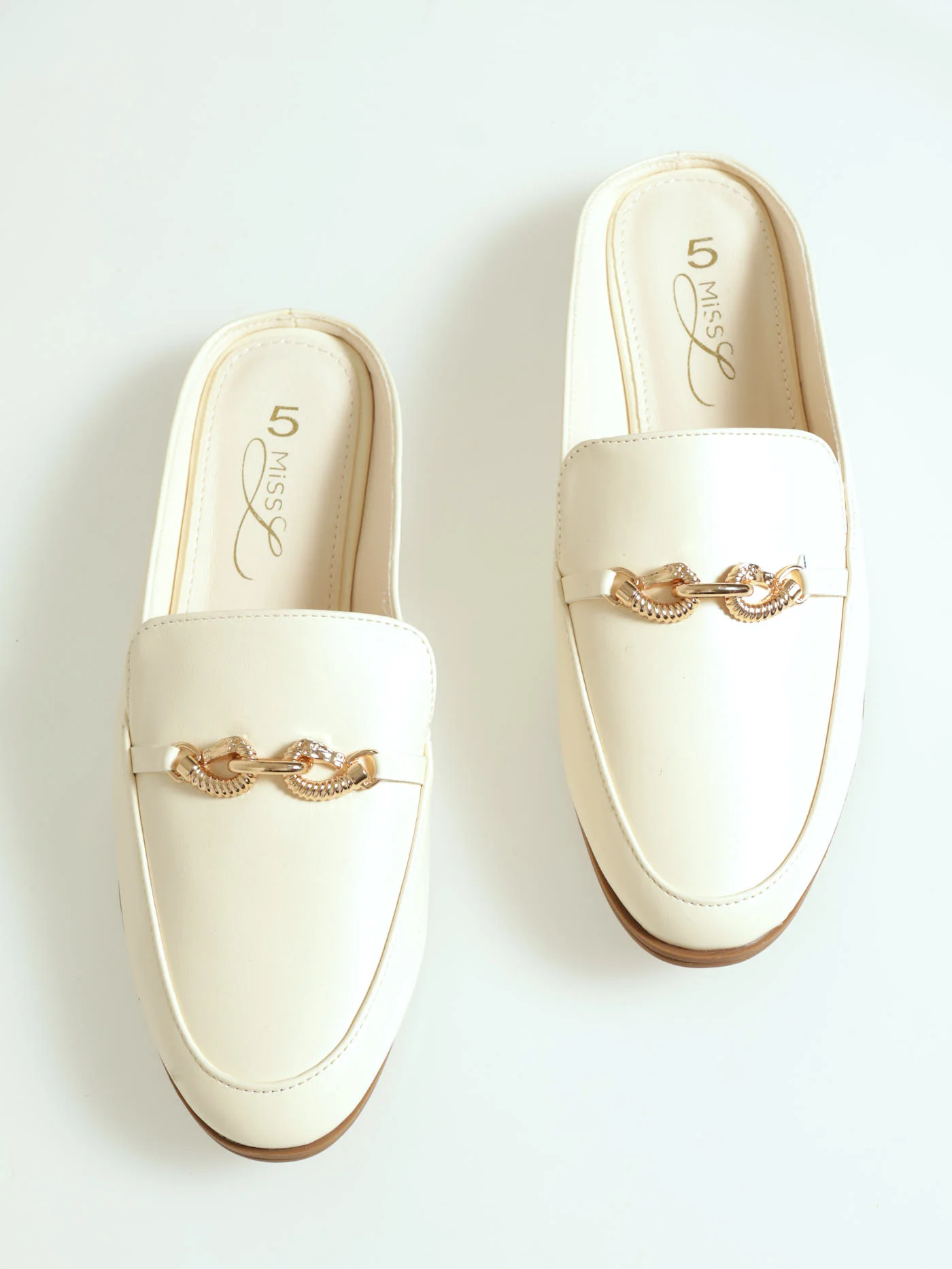 Push In Loafer With Snake Link Trim