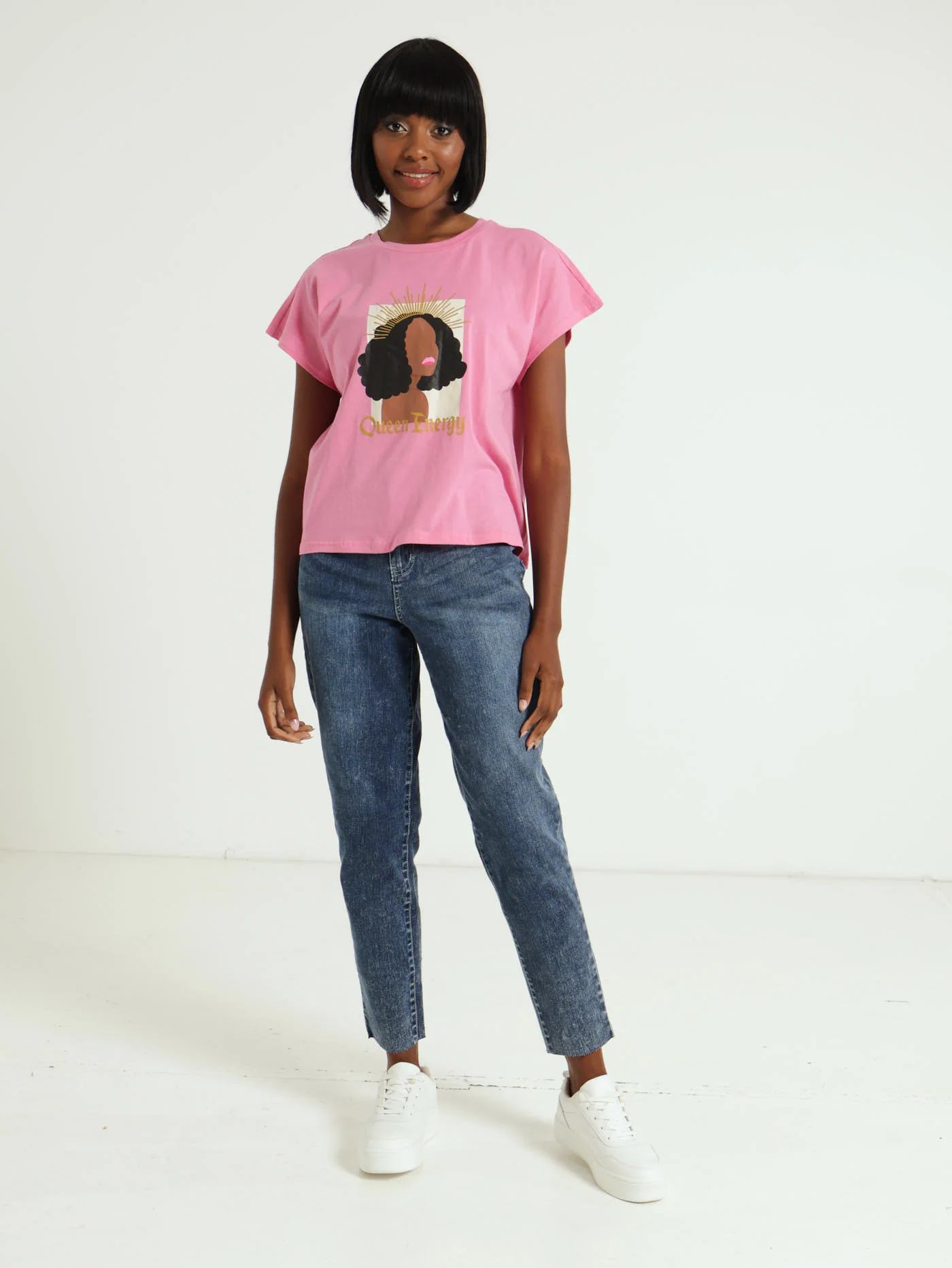 Queen Energy Tee - Pink - Image 5