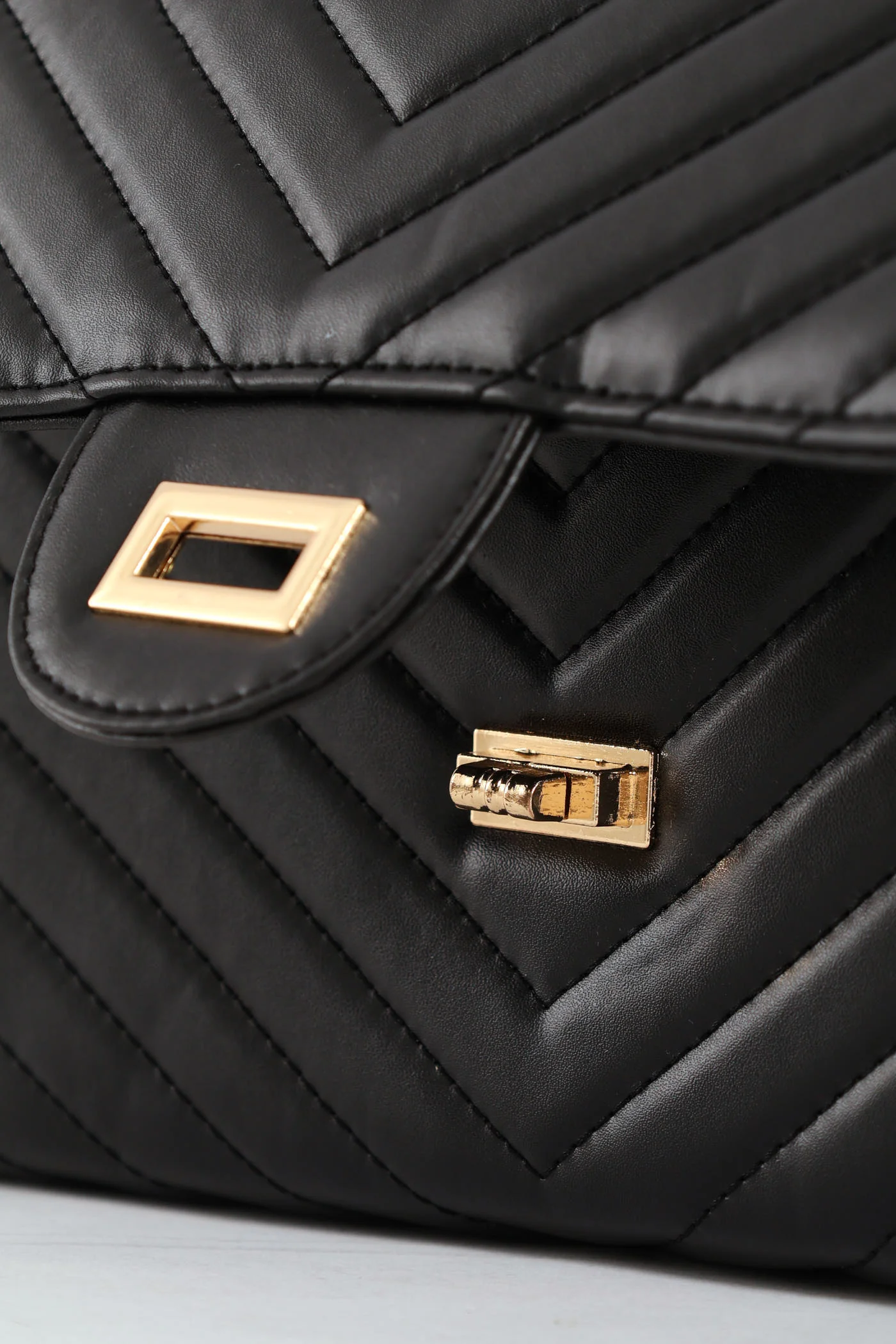 Quilted Clasp Satchel Bag - Black - Image 2