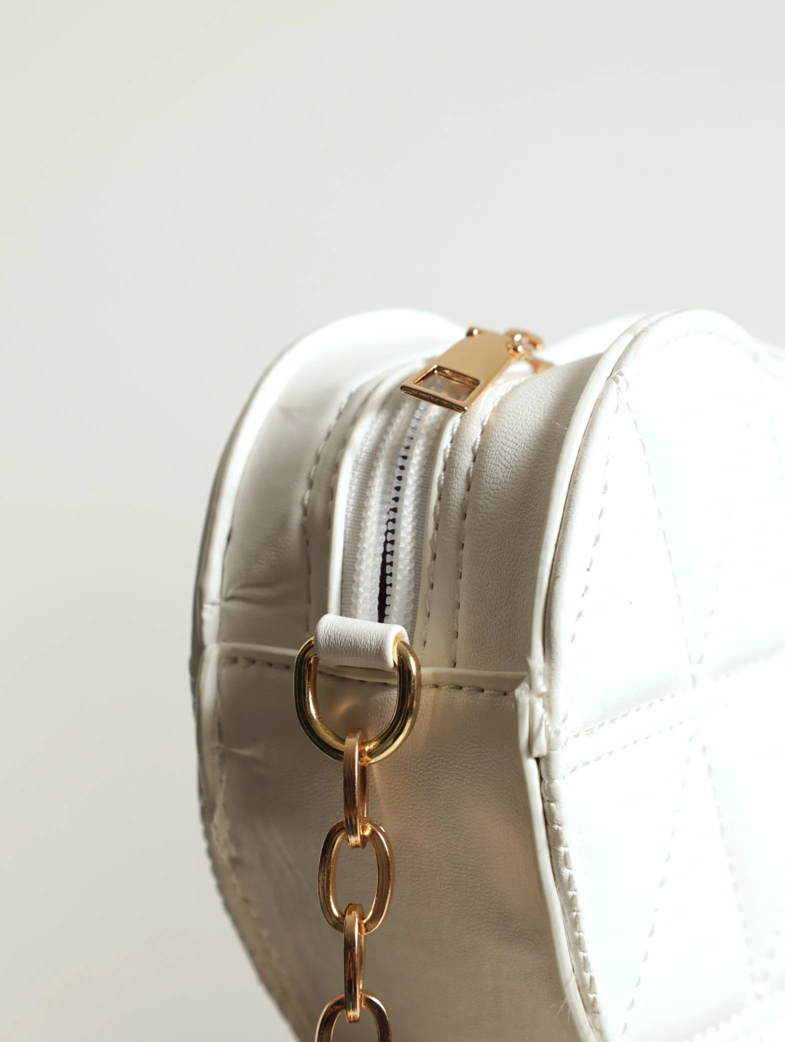 Quilted Heart Satchel - Image 2