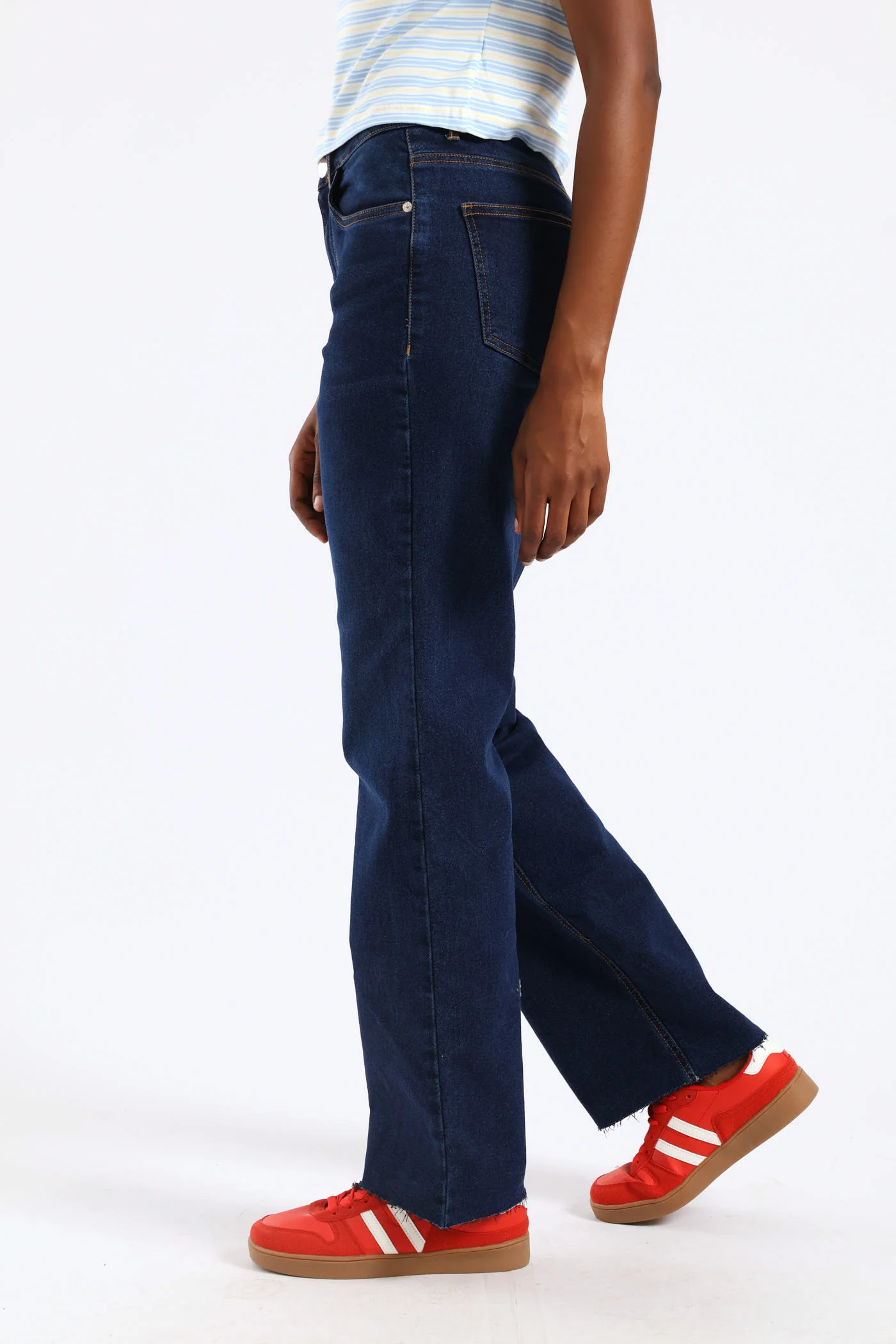 Raw Hem Basic Wideleg Jean - Dark Wash - Image 3