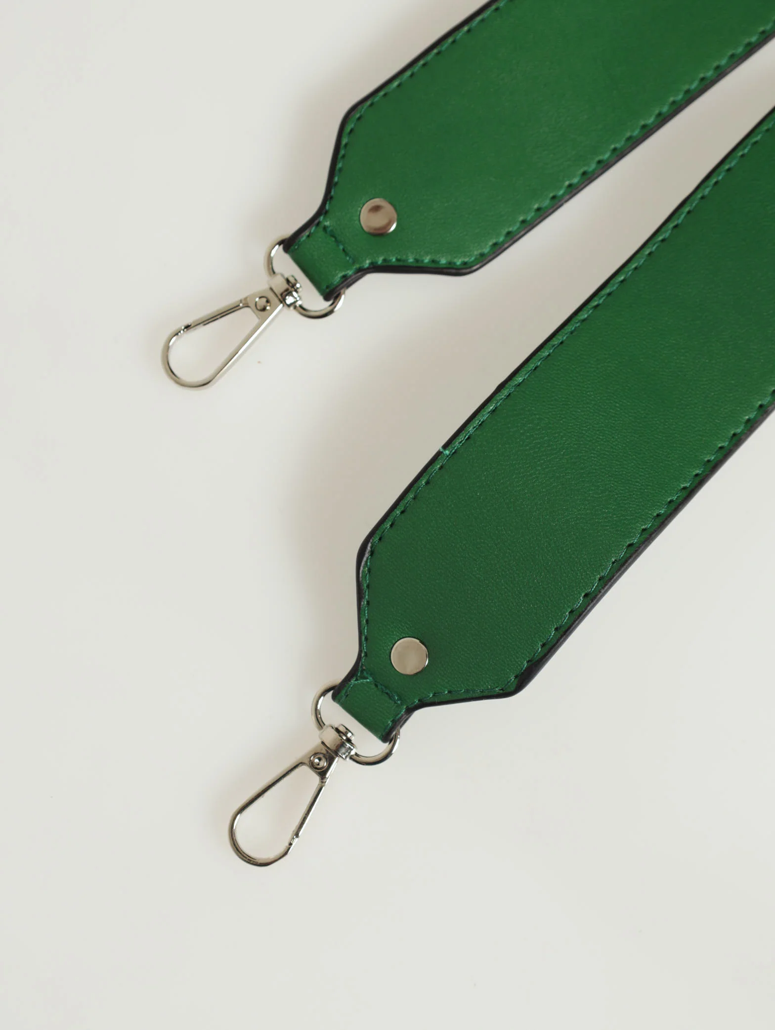 Rectangular Metal Chain Shoulder Bag - Image 5